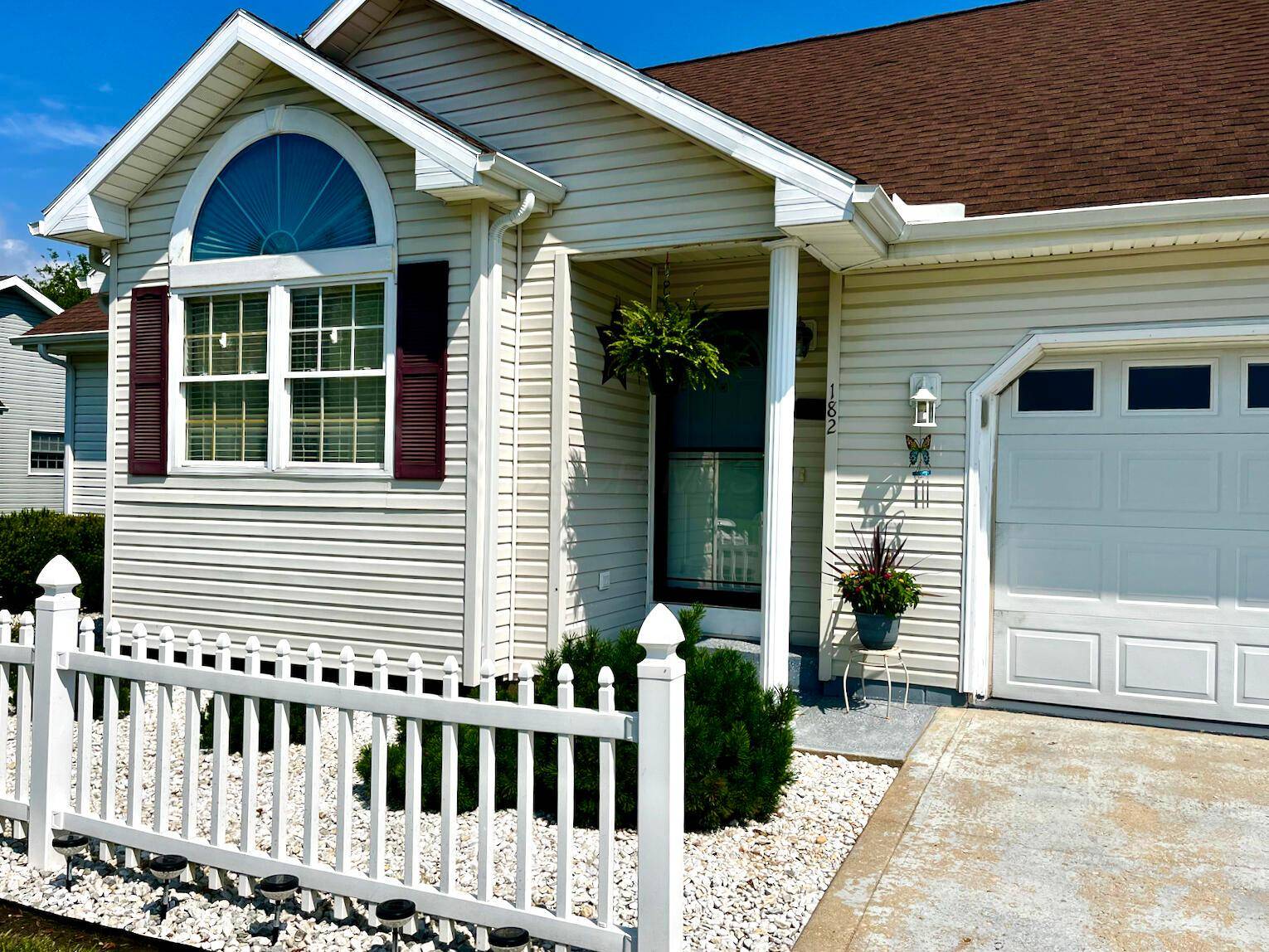 Chillicothe, OH 45601,182 Grant Drive