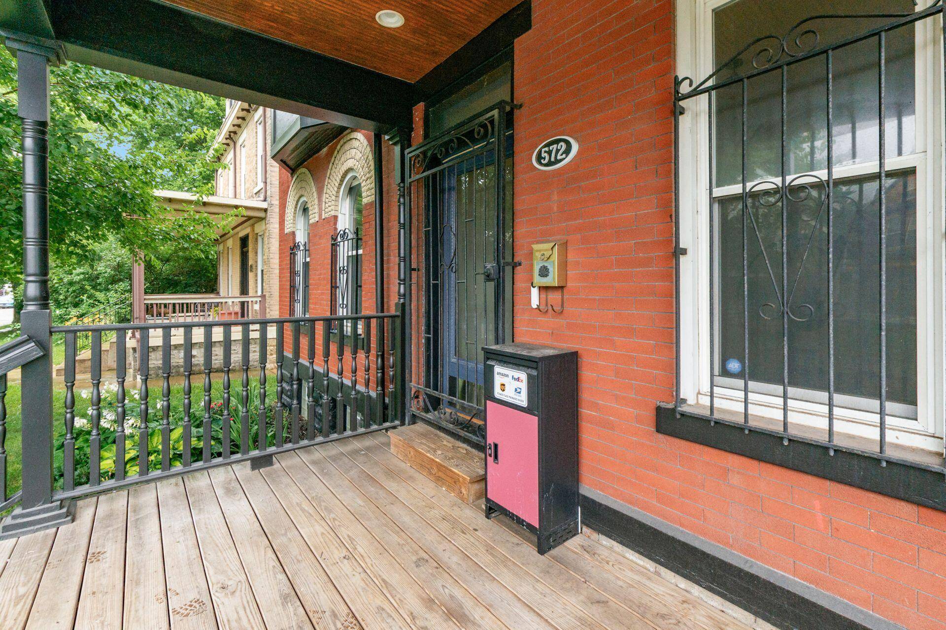 Columbus, OH 43205,572 Linwood Avenue