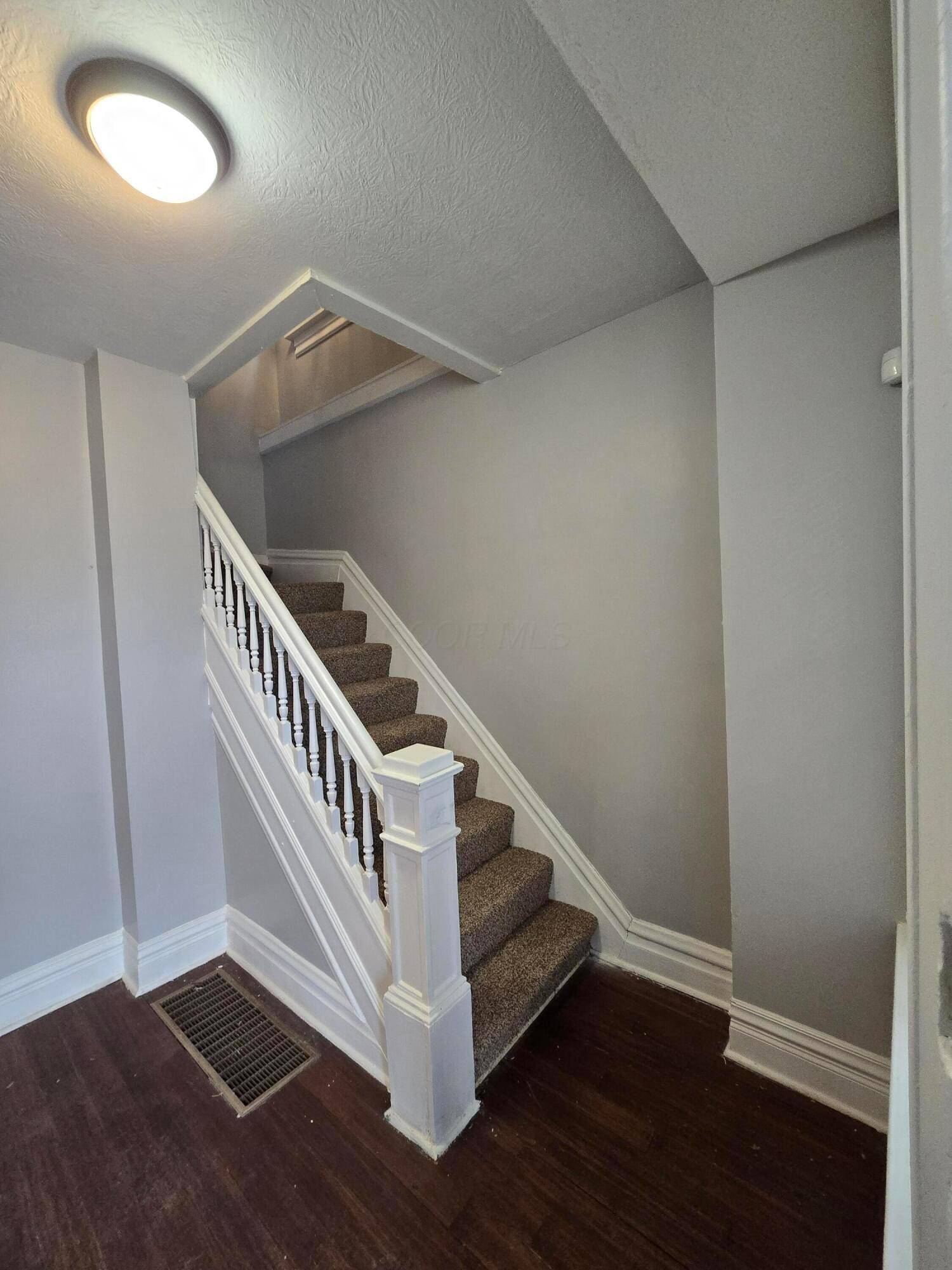 Columbus, OH 43223,1035 Sullivant Avenue