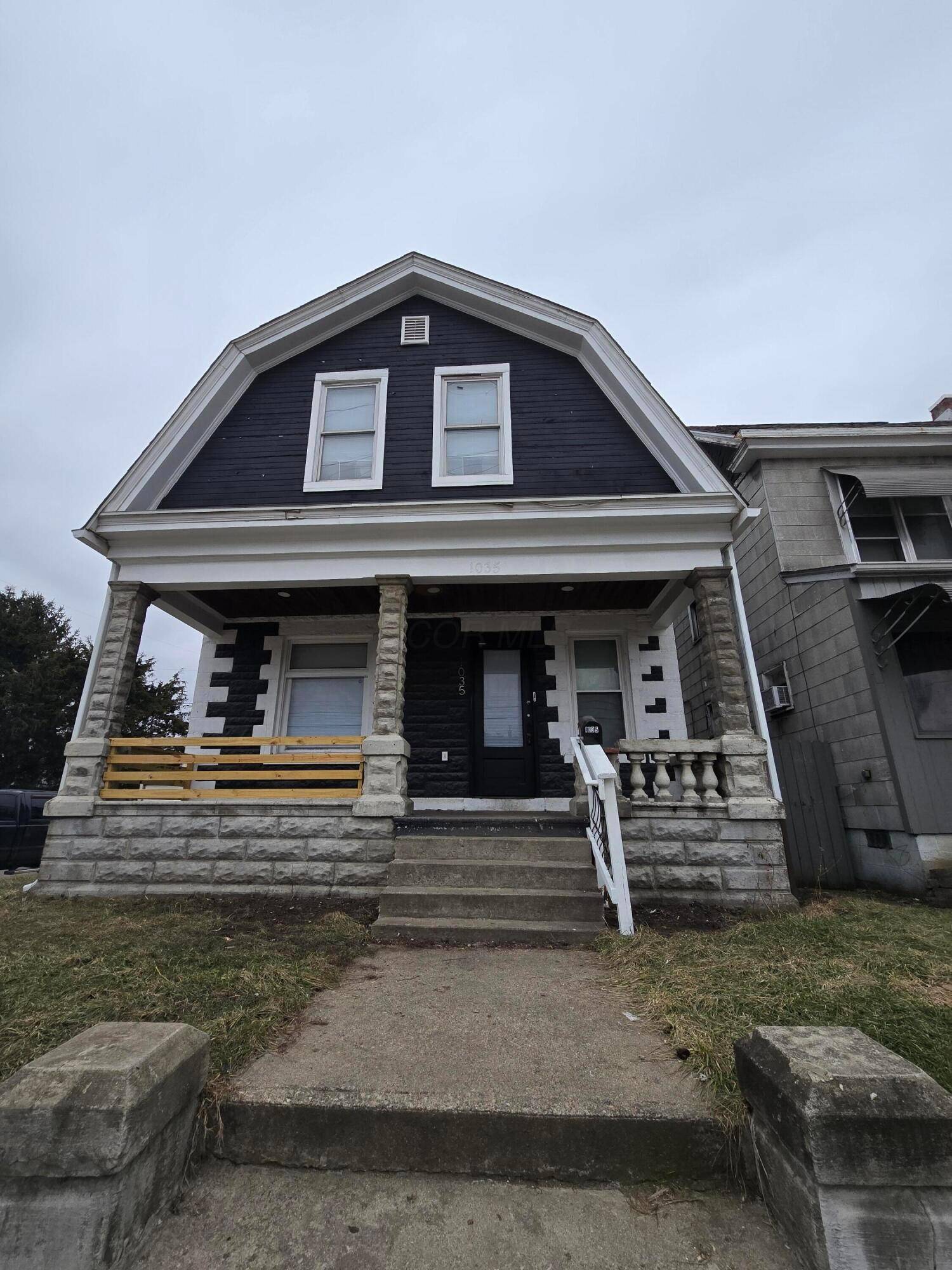 Columbus, OH 43223,1035 Sullivant Avenue