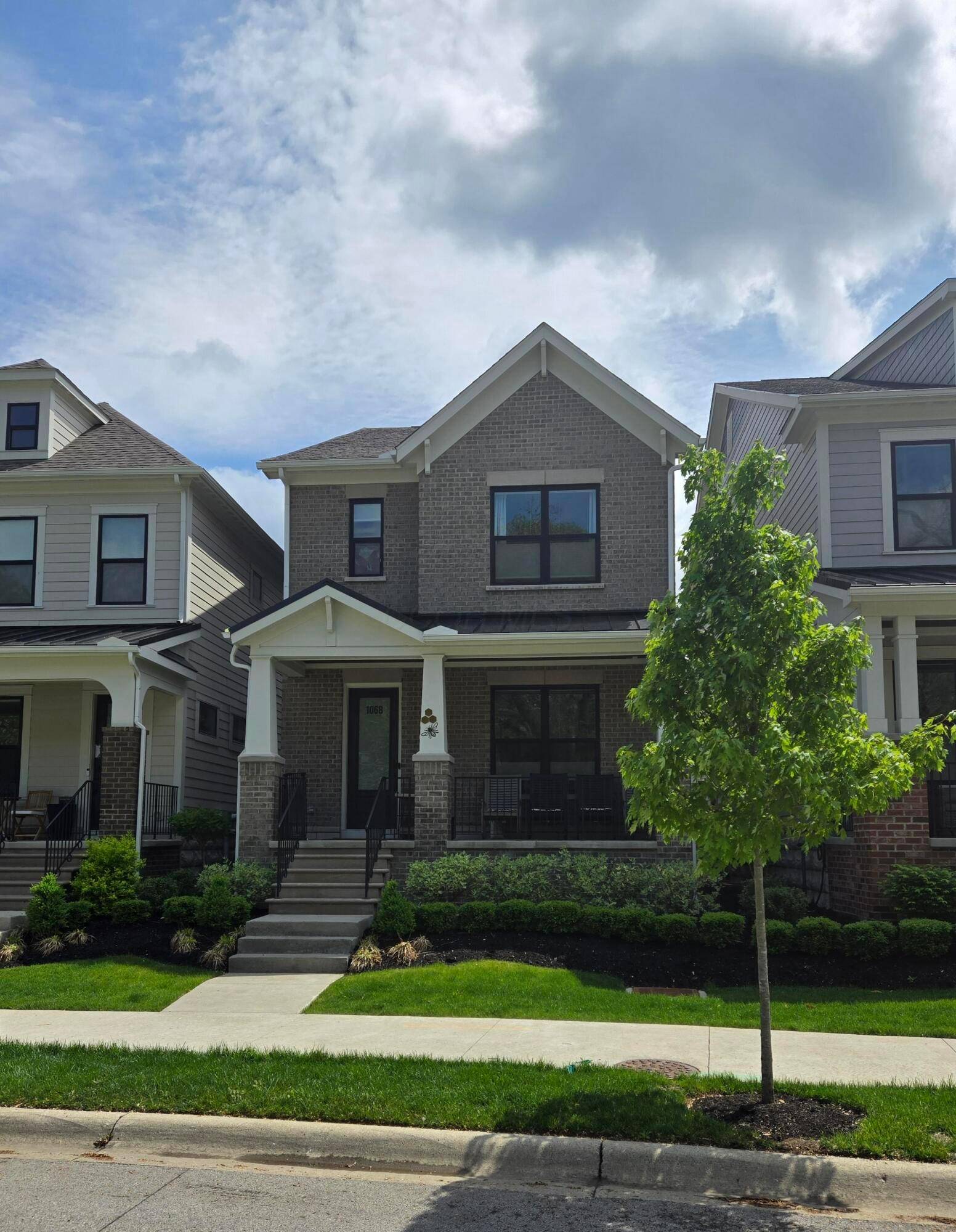 Columbus, OH 43212,1068 Edgehill Road