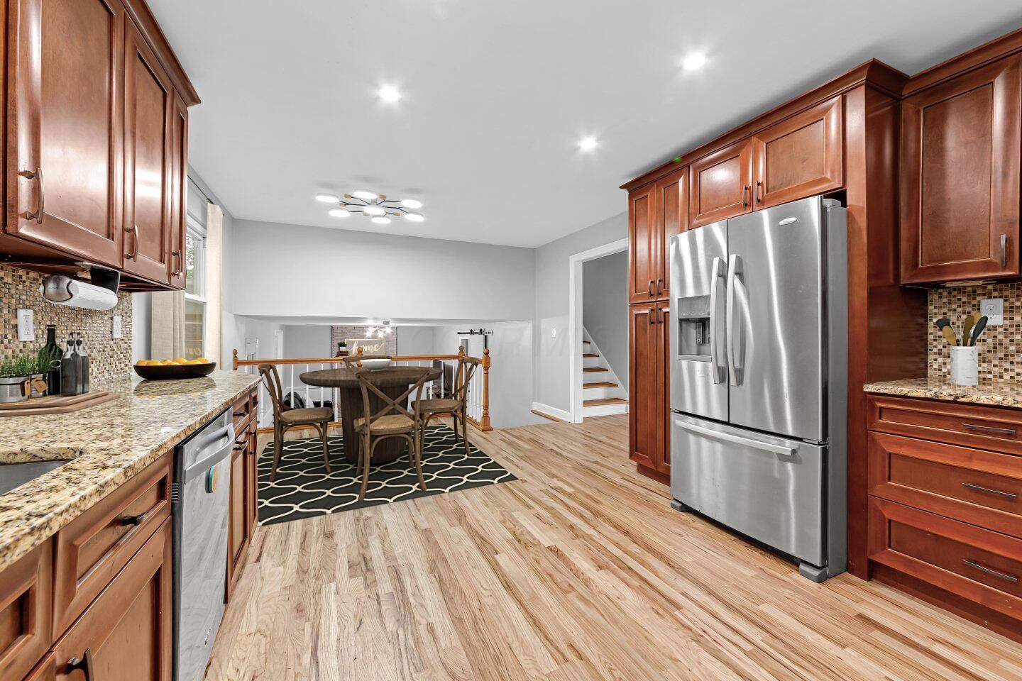 Columbus, OH 43235,966 Larkstone Drive