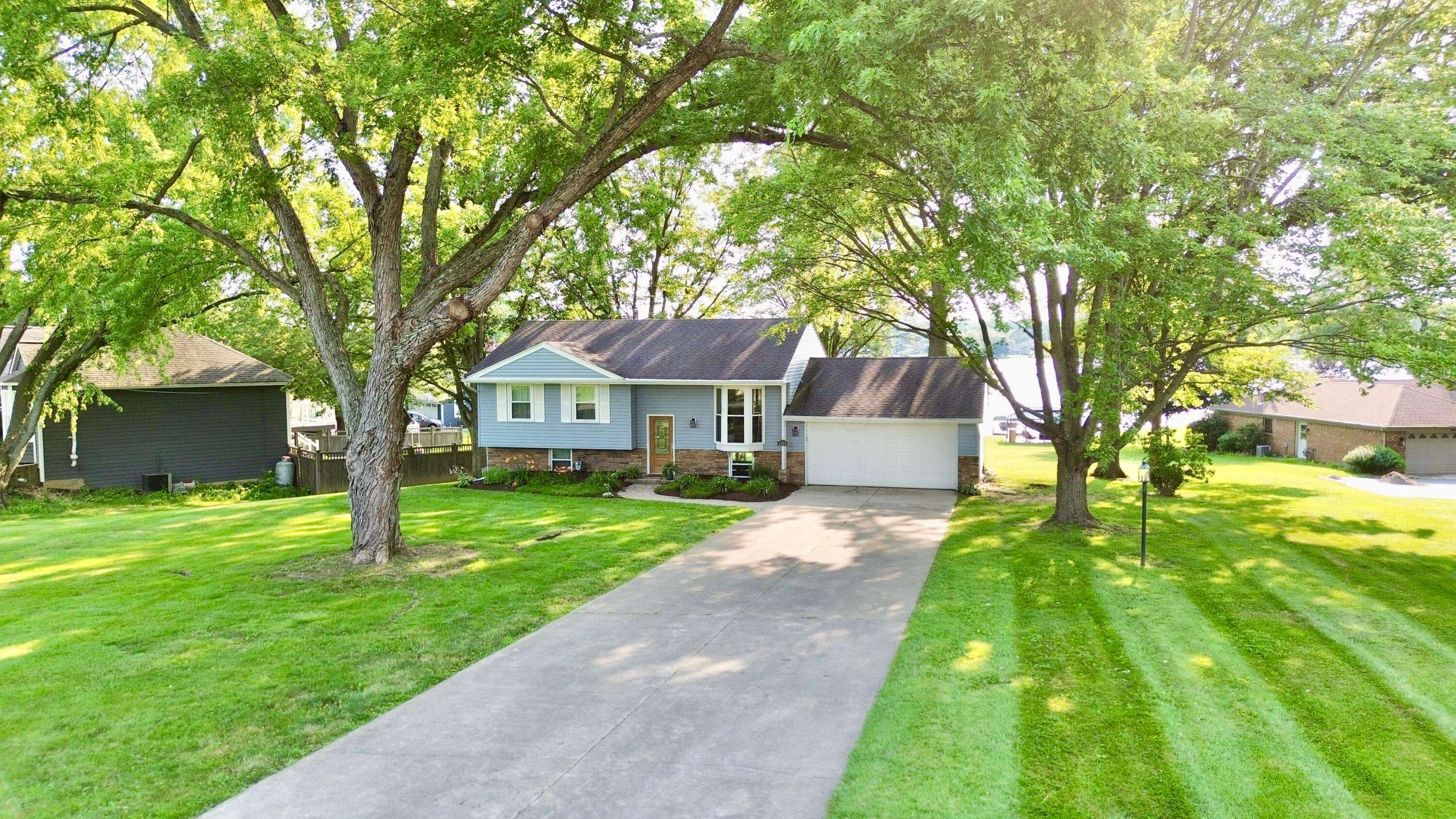 London, OH 43140,1860 E Choctaw Drive