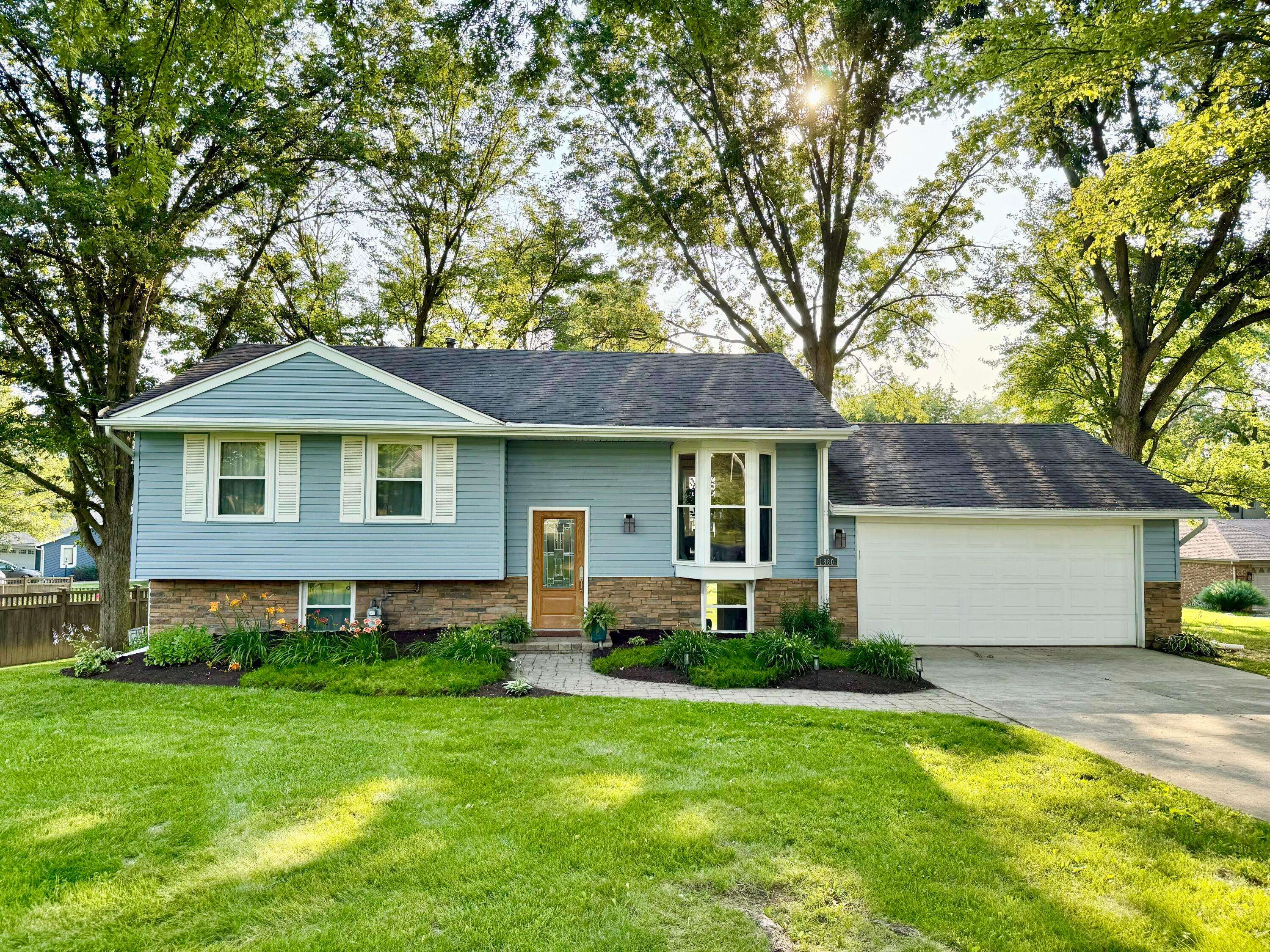 London, OH 43140,1860 E Choctaw Drive