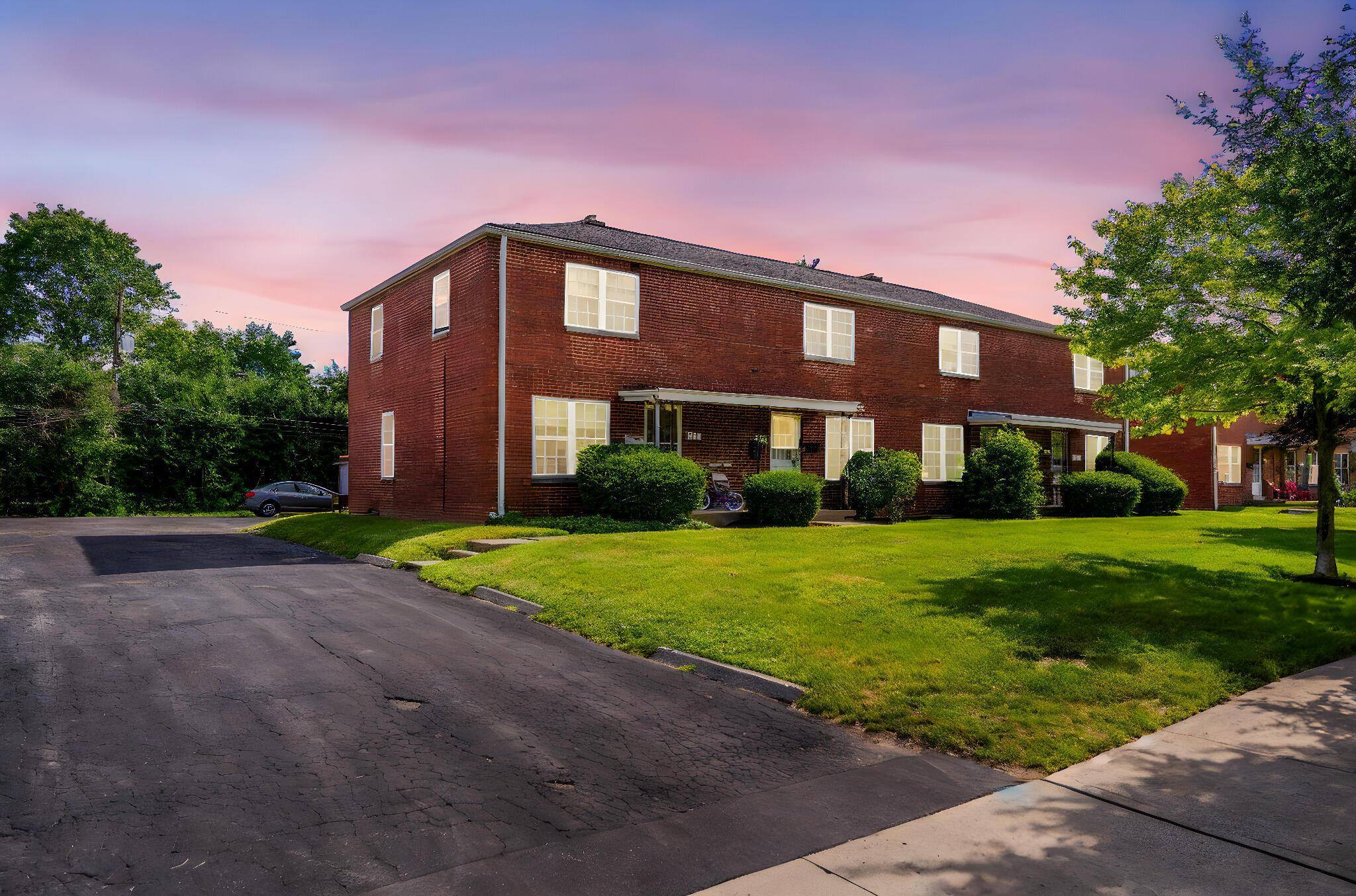 Columbus, OH 43221,2043 Ridgeview Road