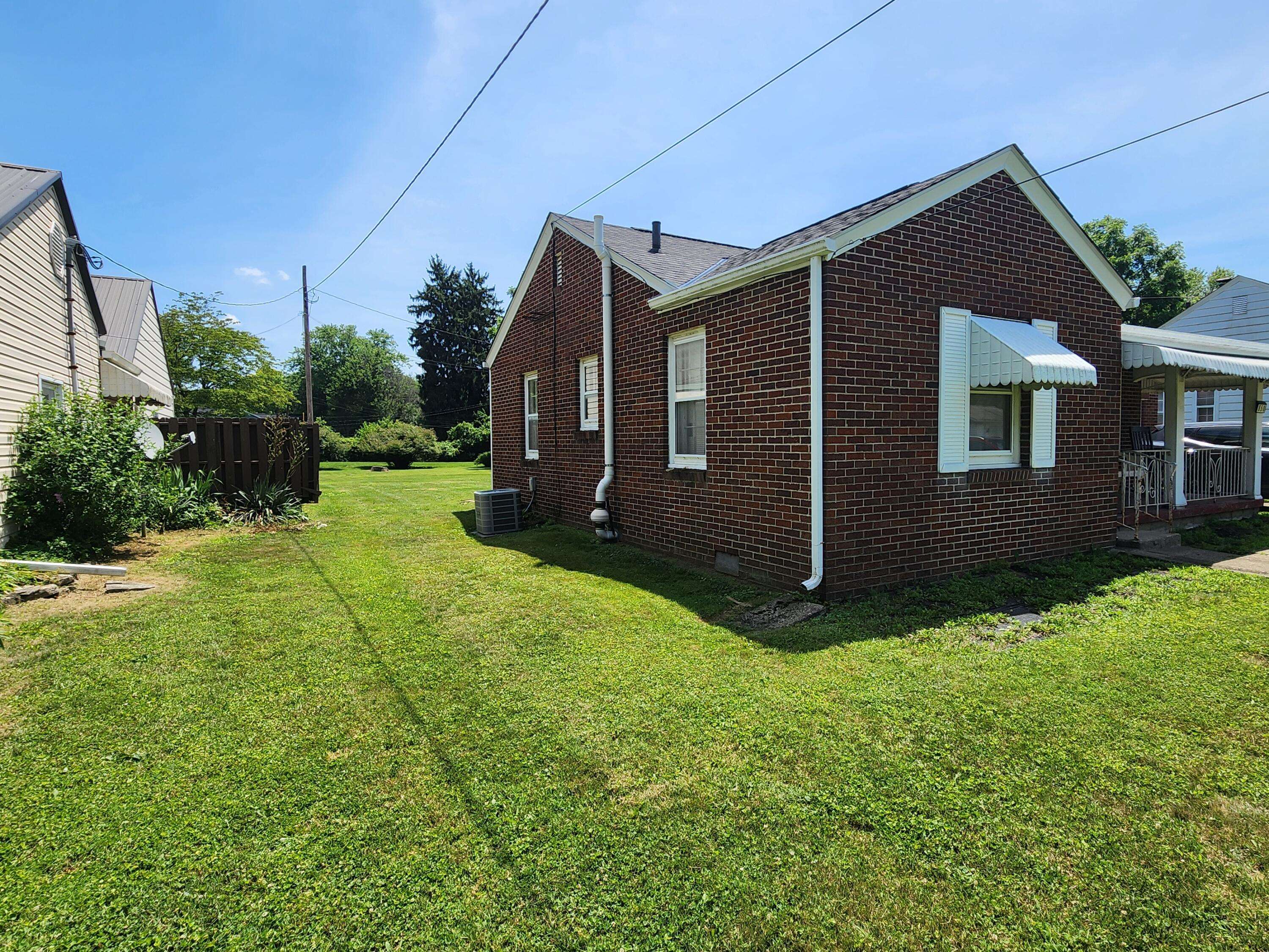 Newark, OH 43055,850 Grafton Road