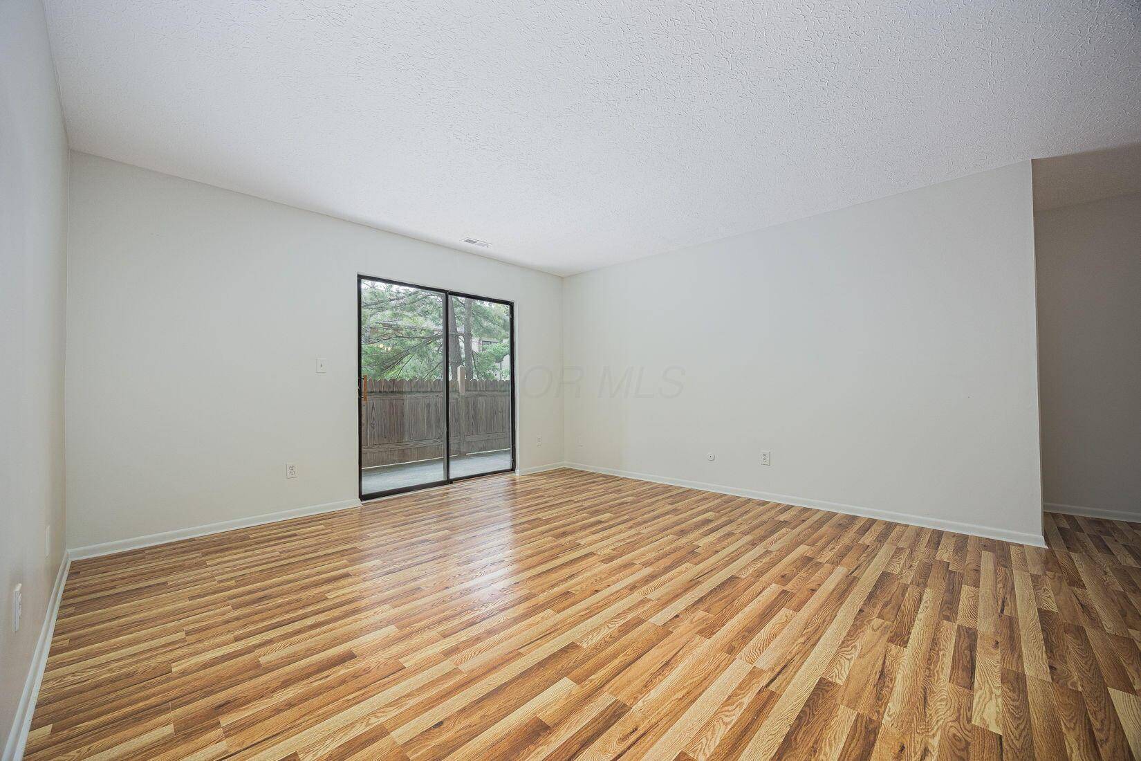 Columbus, OH 43220,2253 Hedgerow Road #C