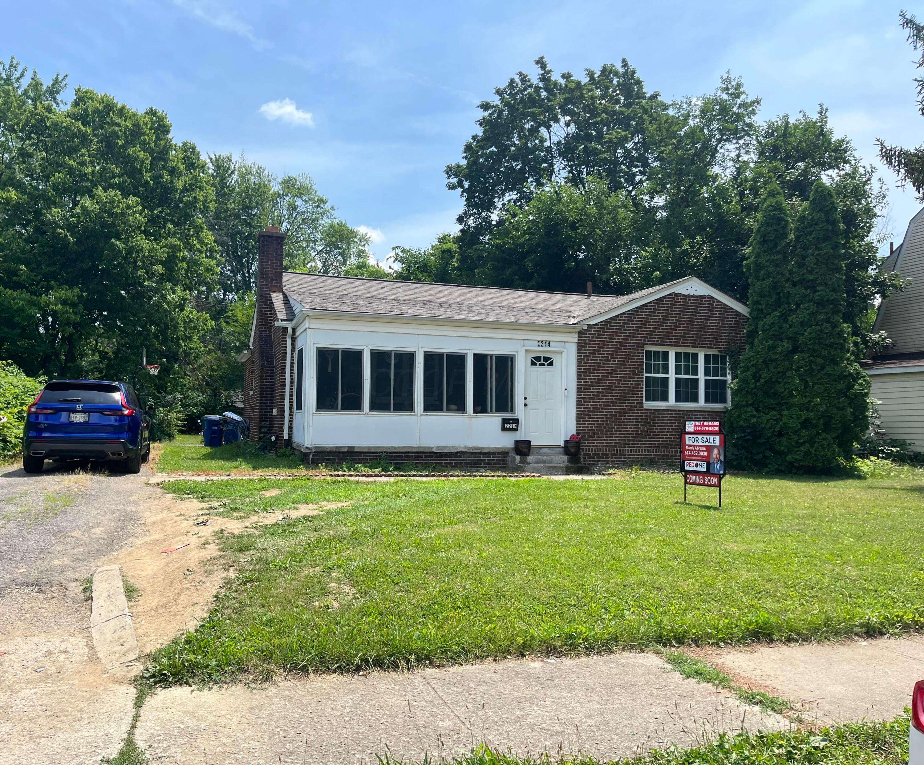 Columbus, OH 43211,2214 Medina Avenue