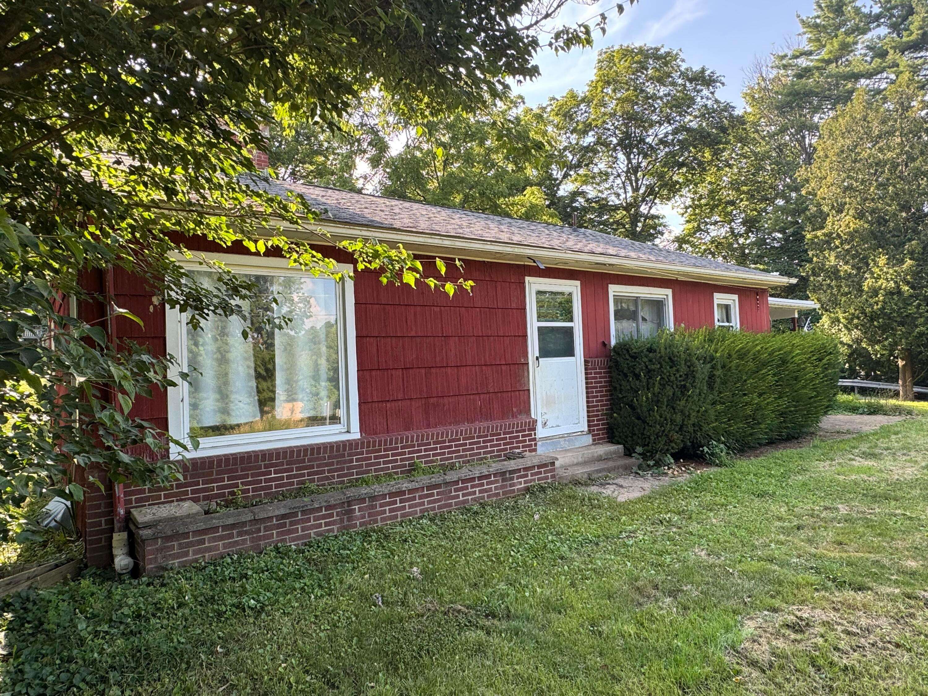 Lancaster, OH 43130,445 Rainbow Drive