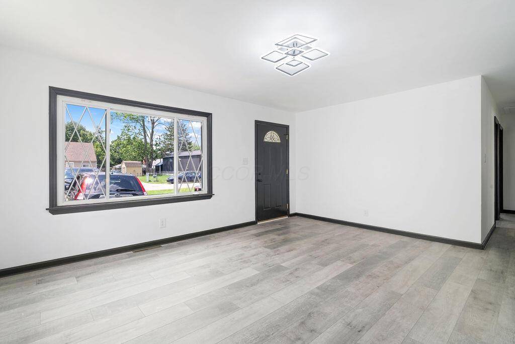 Columbus, OH 43213,536 Pierce Avenue