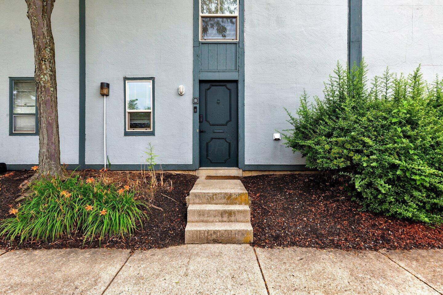 Columbus, OH 43220,1030 Galliton Court #B
