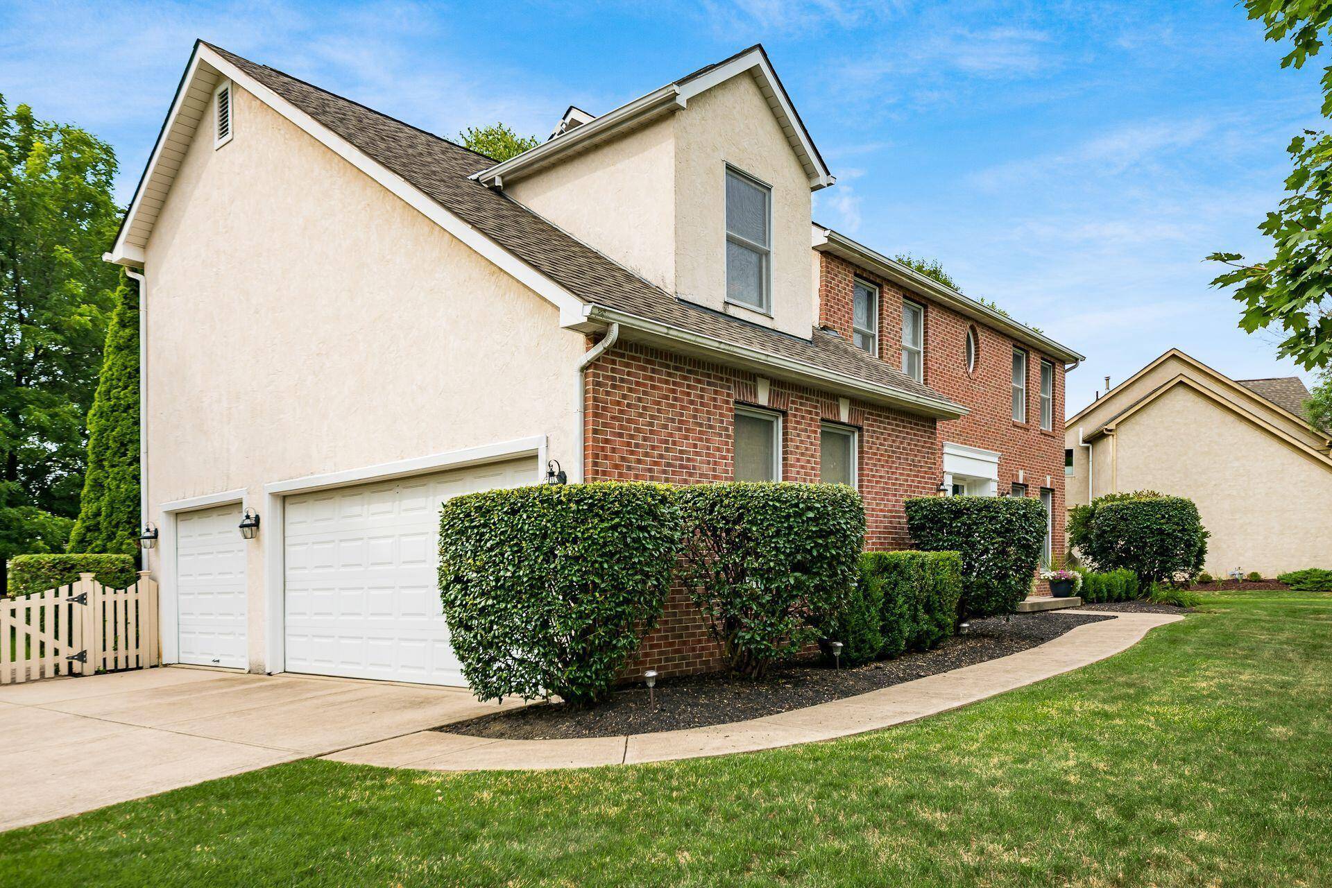 Powell, OH 43065,401 Village Ridge Court