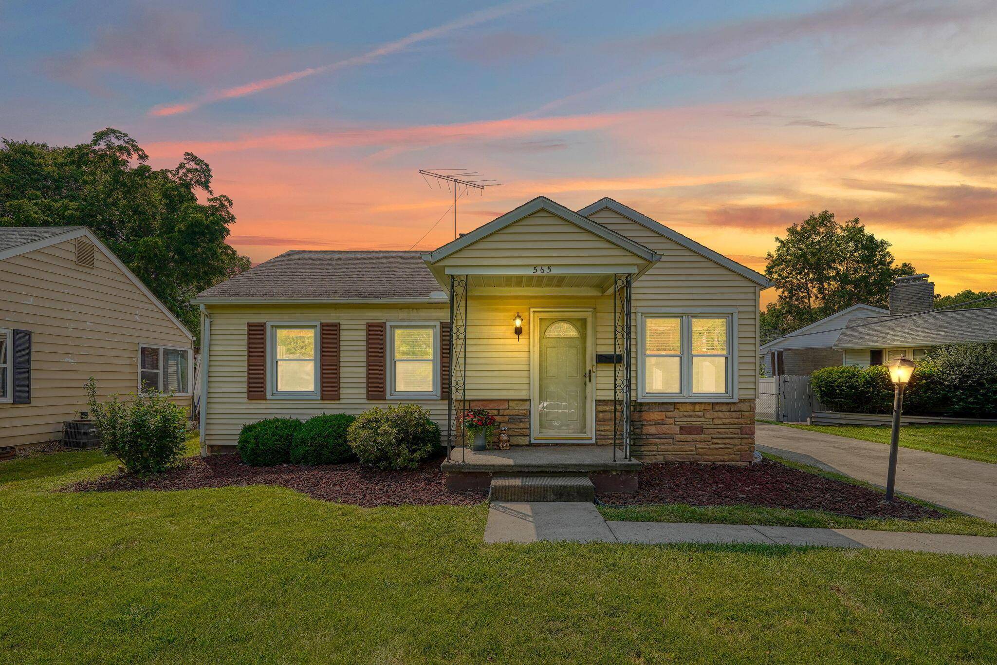 Circleville, OH 43113,565 Springhollow Road