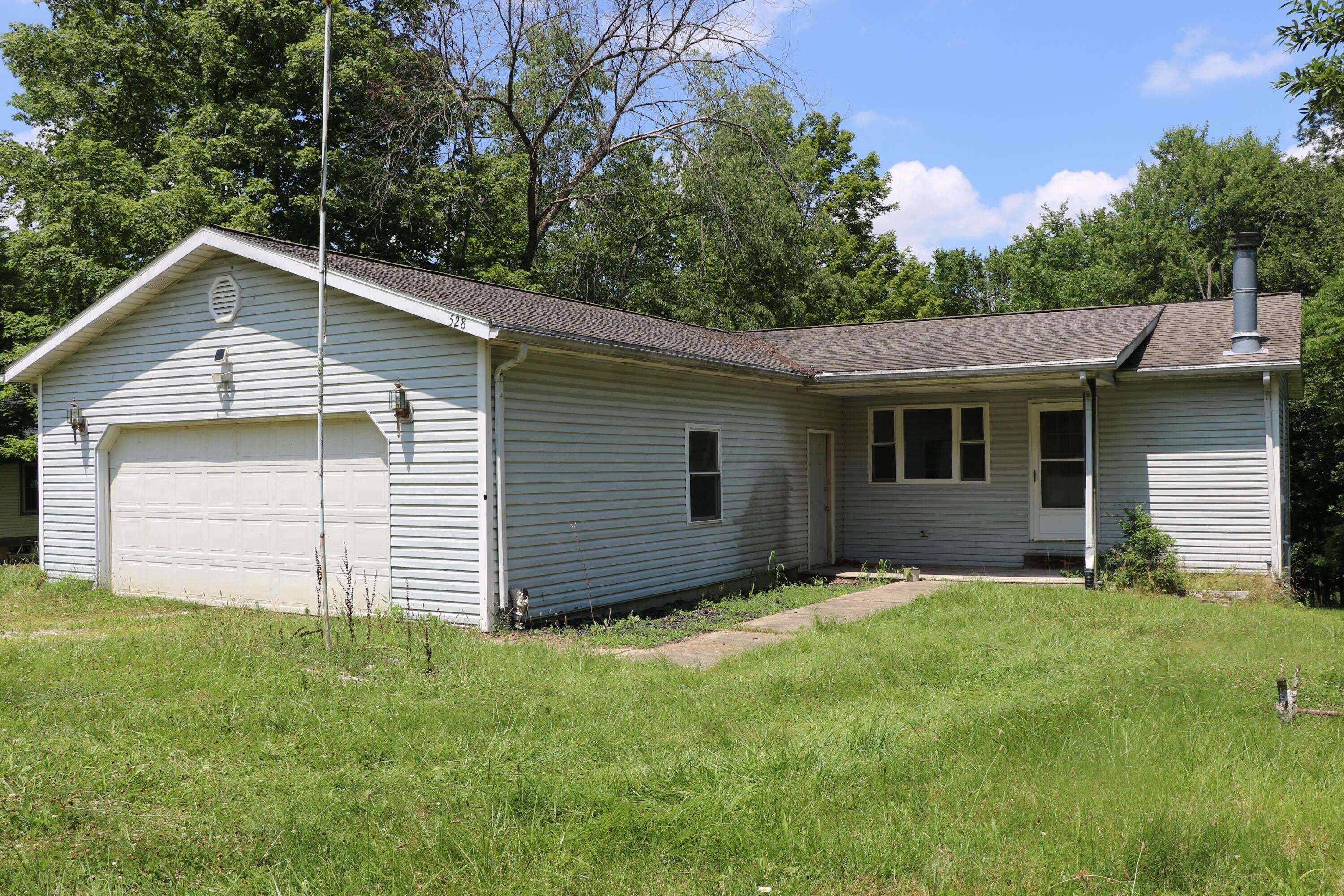 Howard, OH 43028,528 Crestmonte Drive