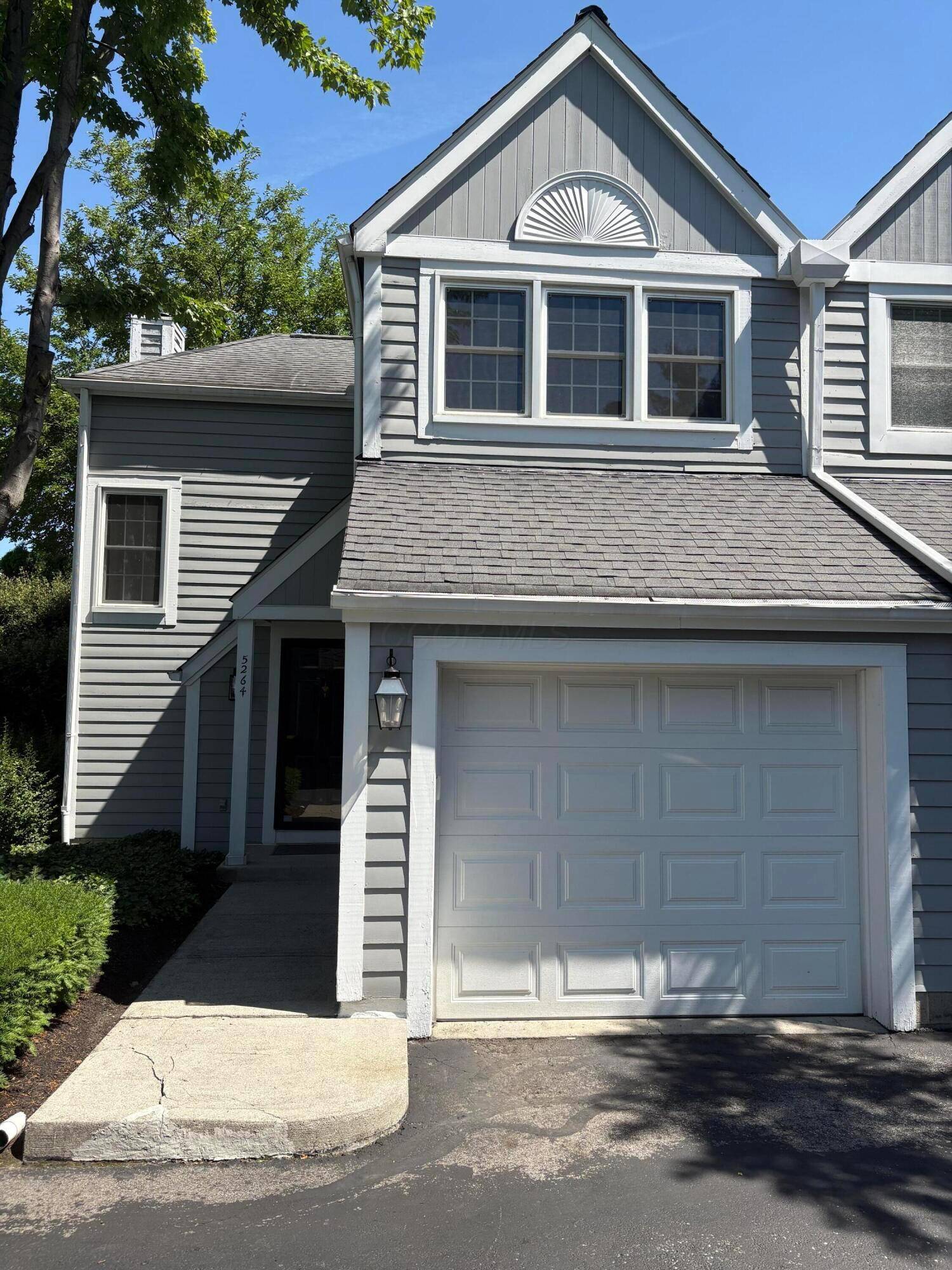 Columbus, OH 43220,5264 Parkcrest Lane