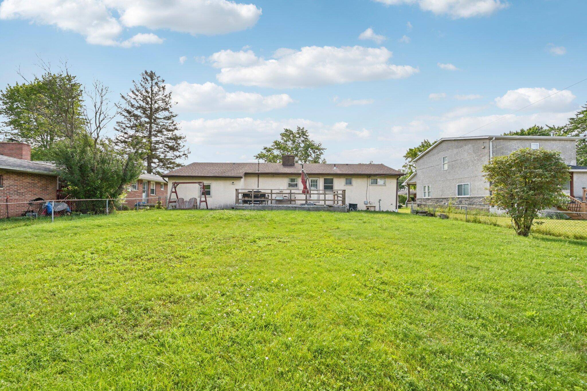 Columbus, OH 43228,319 Pasadena Avenue