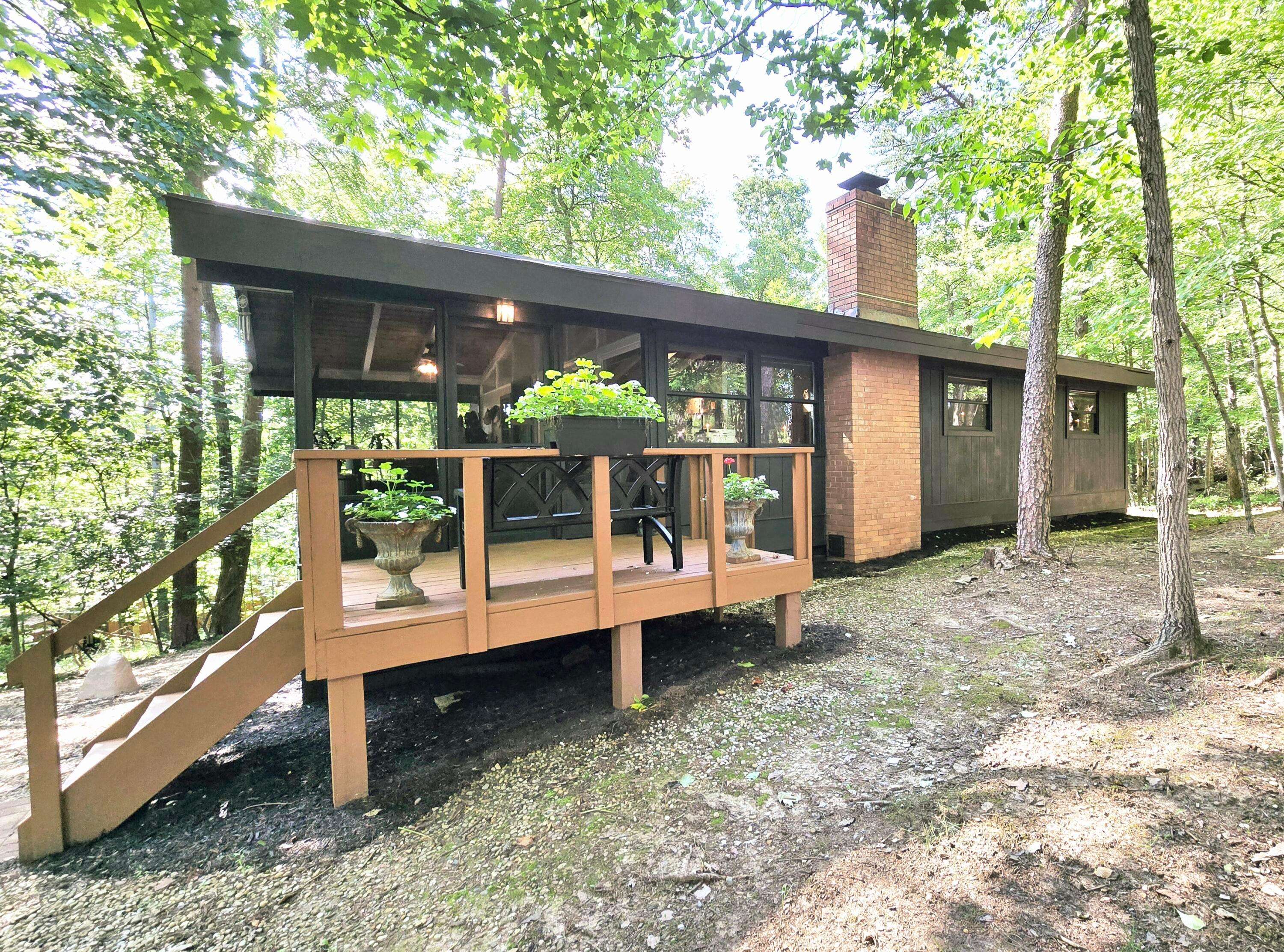 Hide A Way Hills, OH 43107,82 Lodge Lane