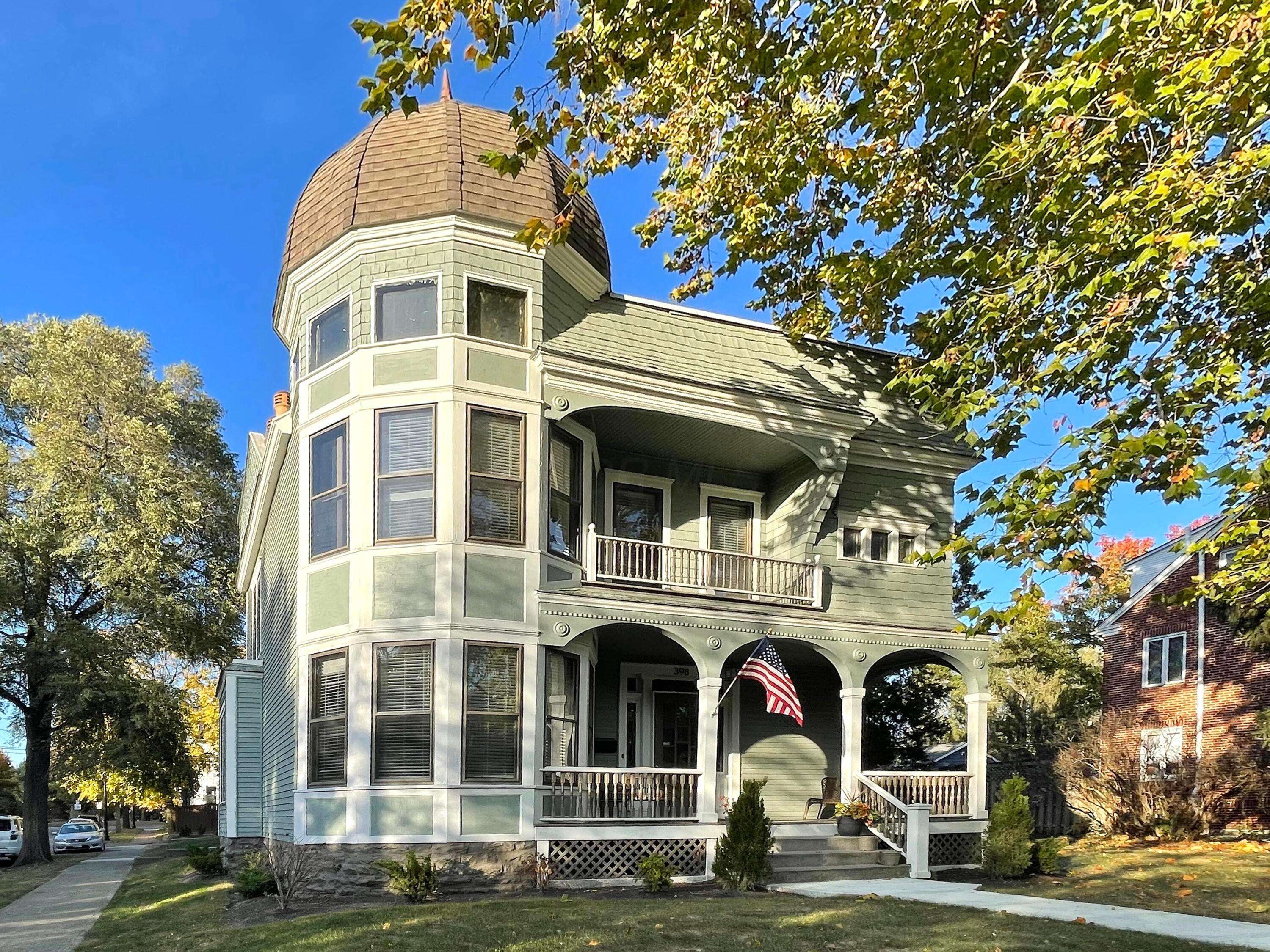 Columbus, OH 43201,398 W 5th Avenue