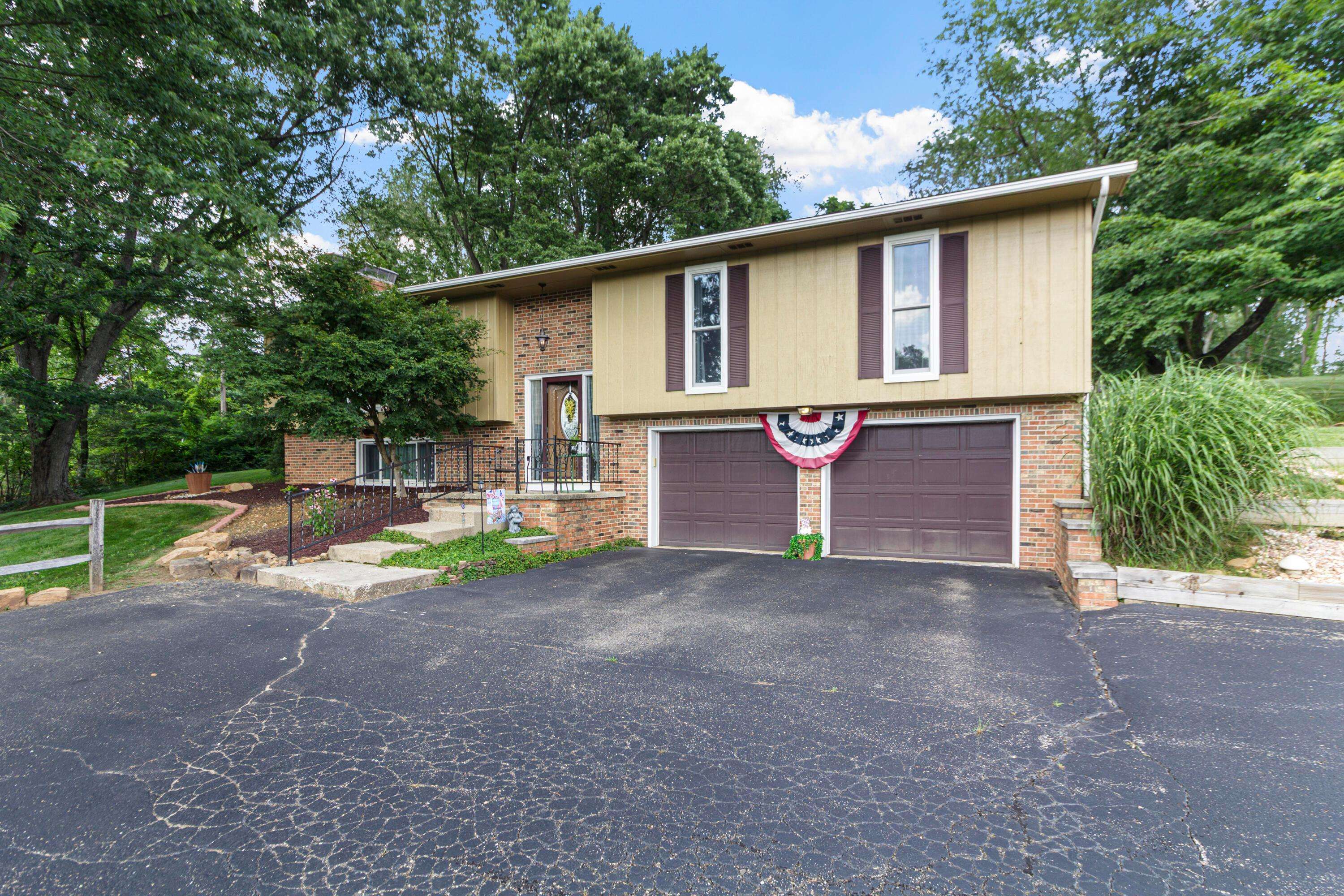 Lancaster, OH 43130,1708 Longwood Drive