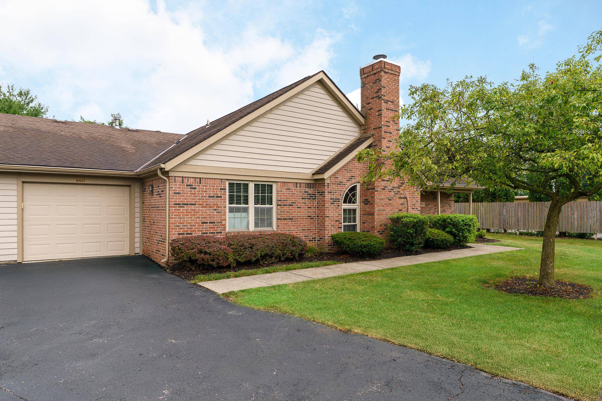 Powell, OH 43065,9427 Clermont Circle