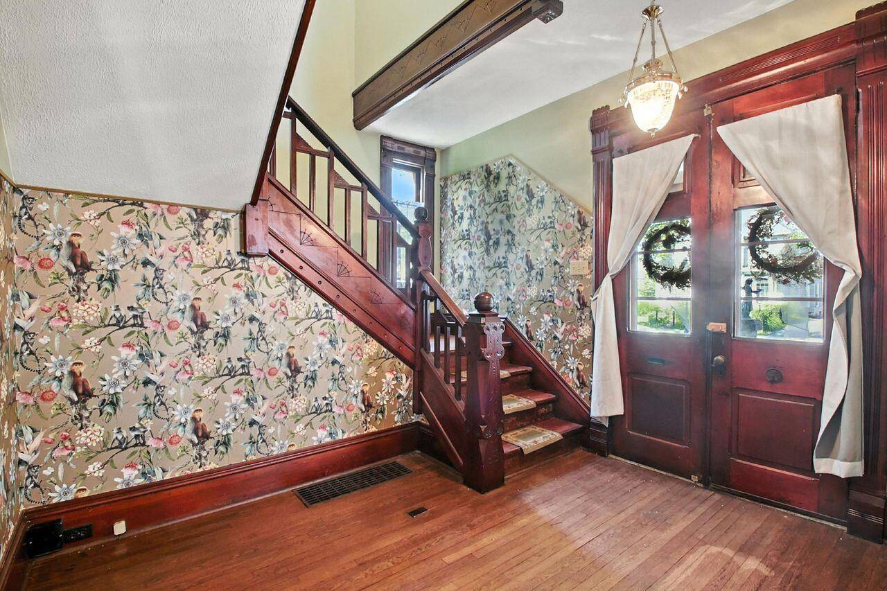 Newark, OH 43055,366 Hudson Avenue