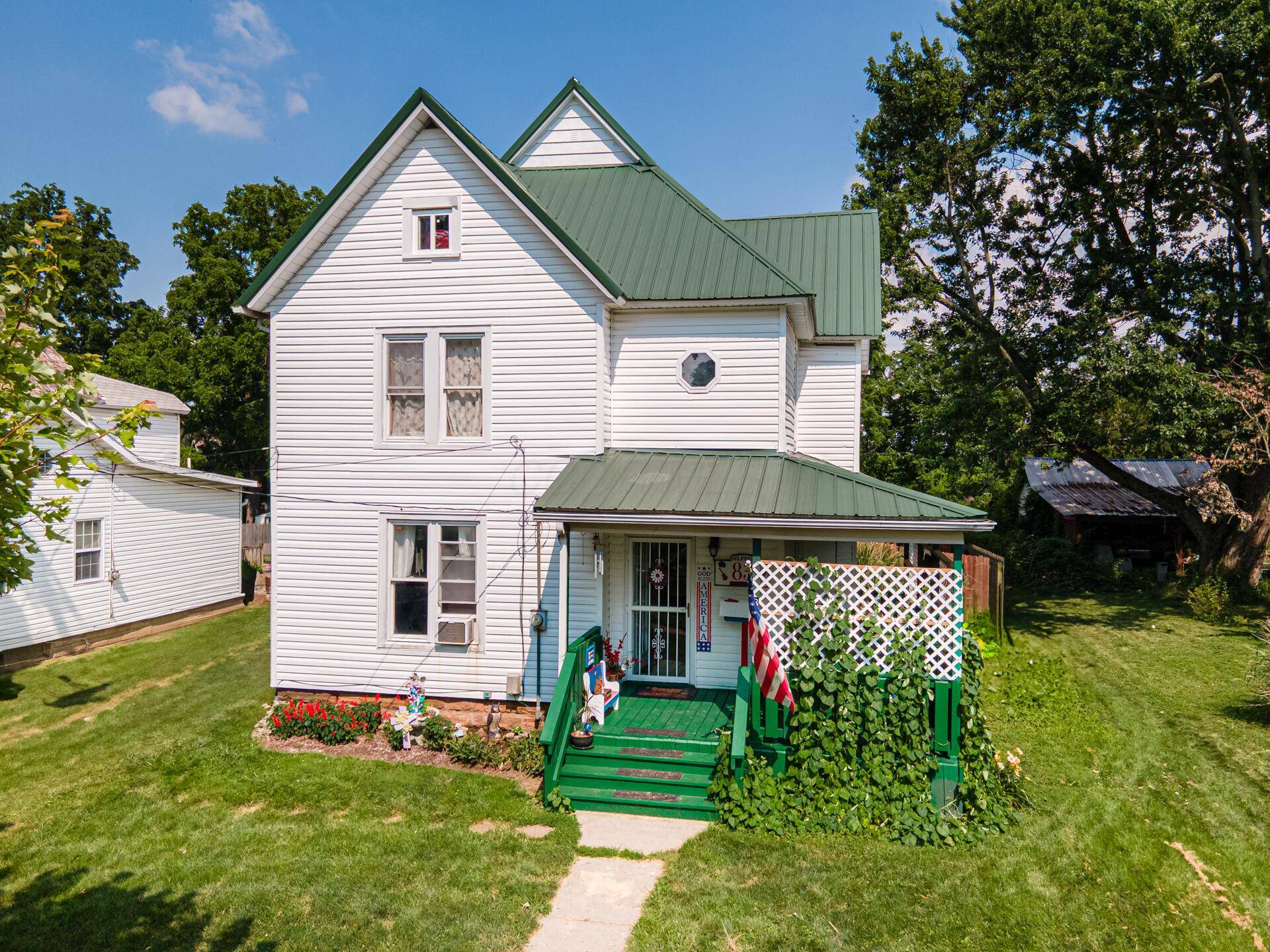 Shelby, OH 44875,83 2nd Street