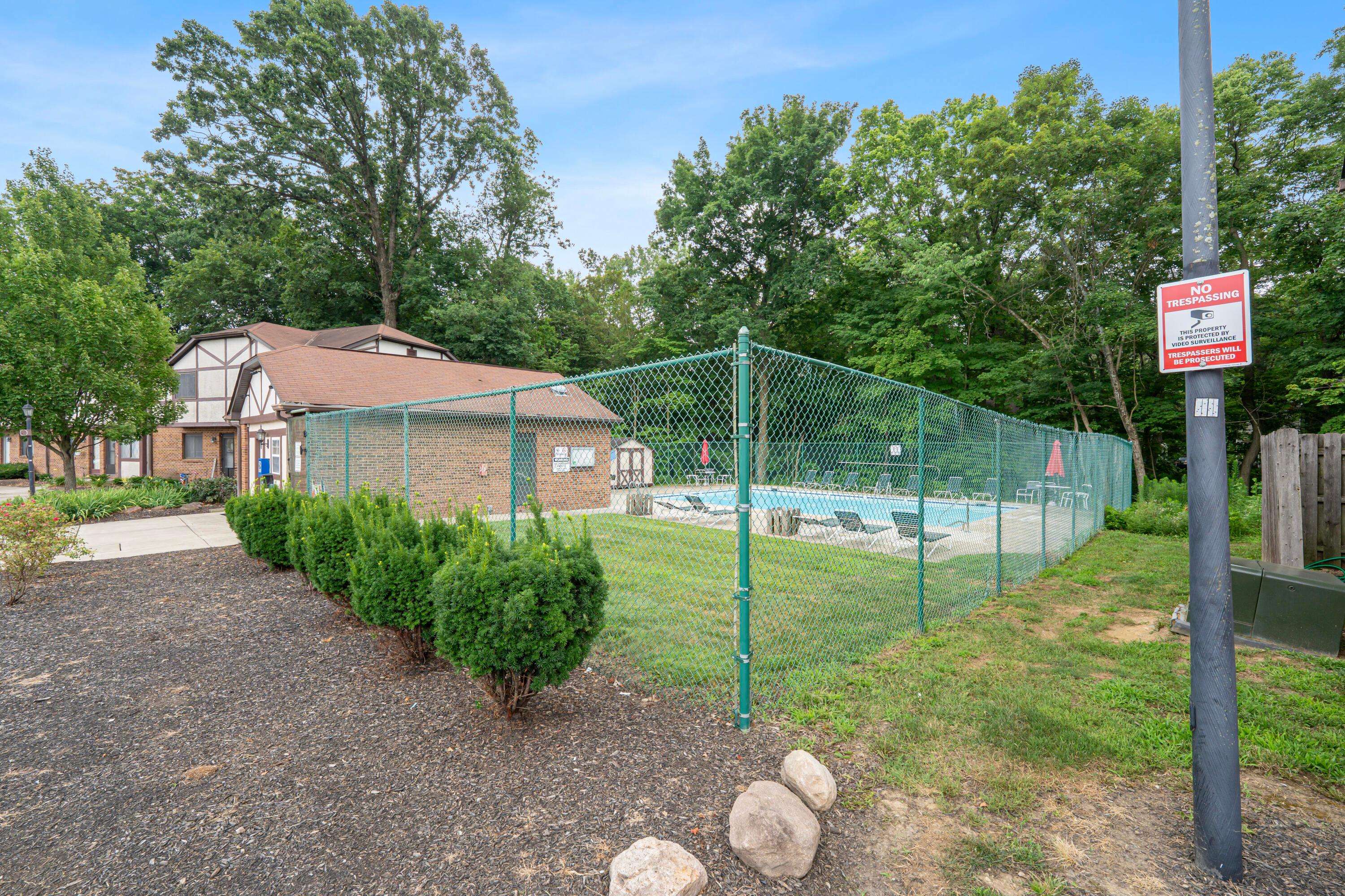 Columbus, OH 43231,3033 Highcliff Court