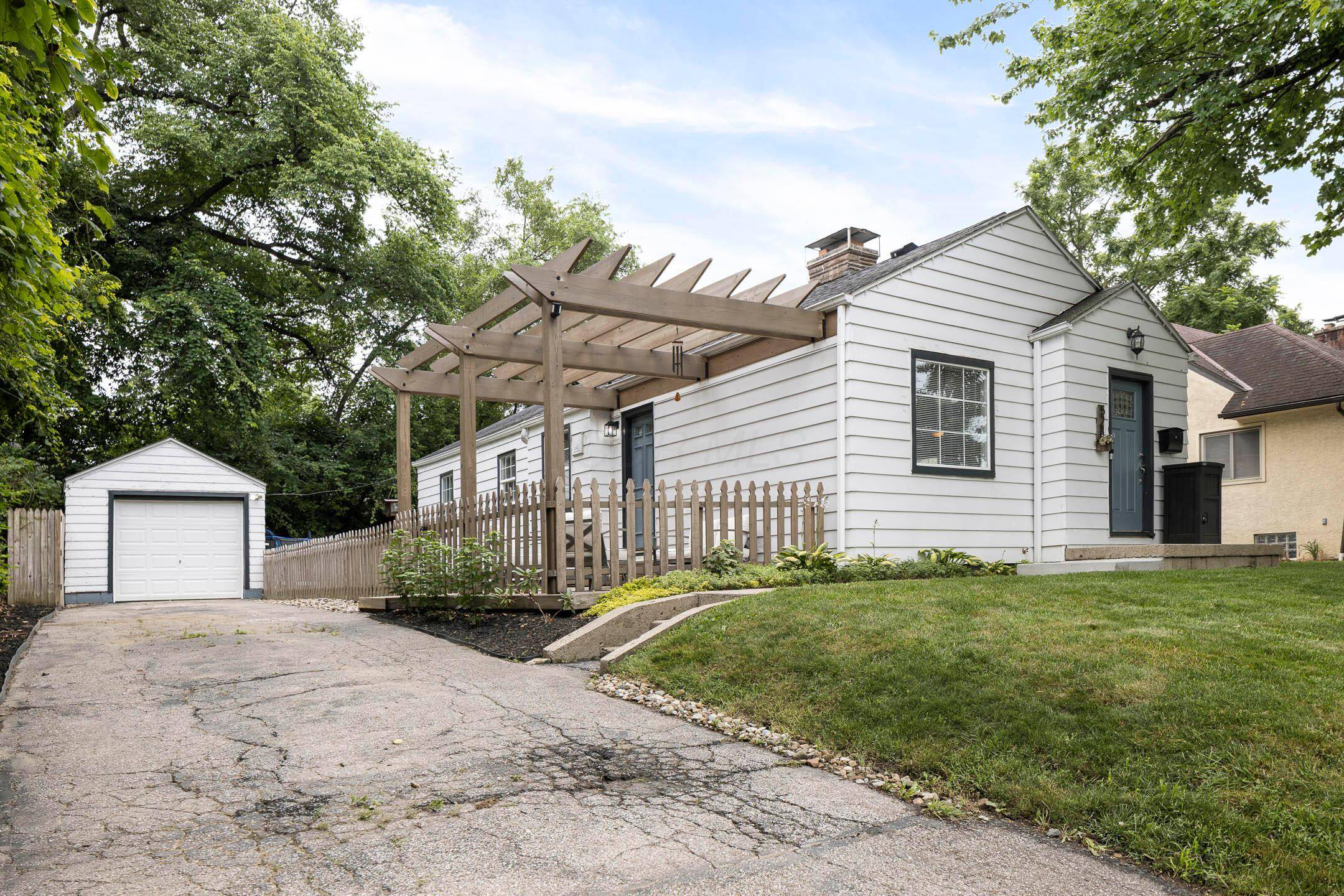 Columbus, OH 43213,528 S James Road