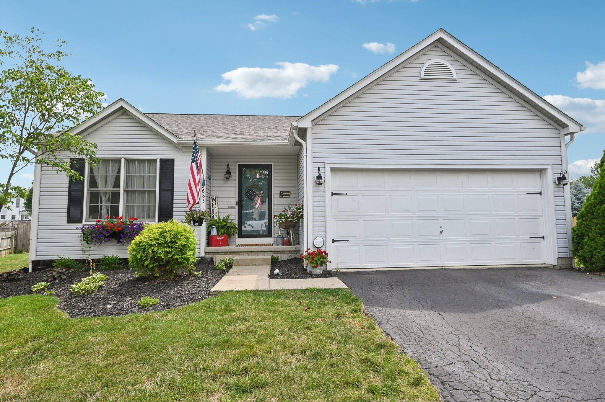 Galloway, OH 43119,5683 Duchess Court
