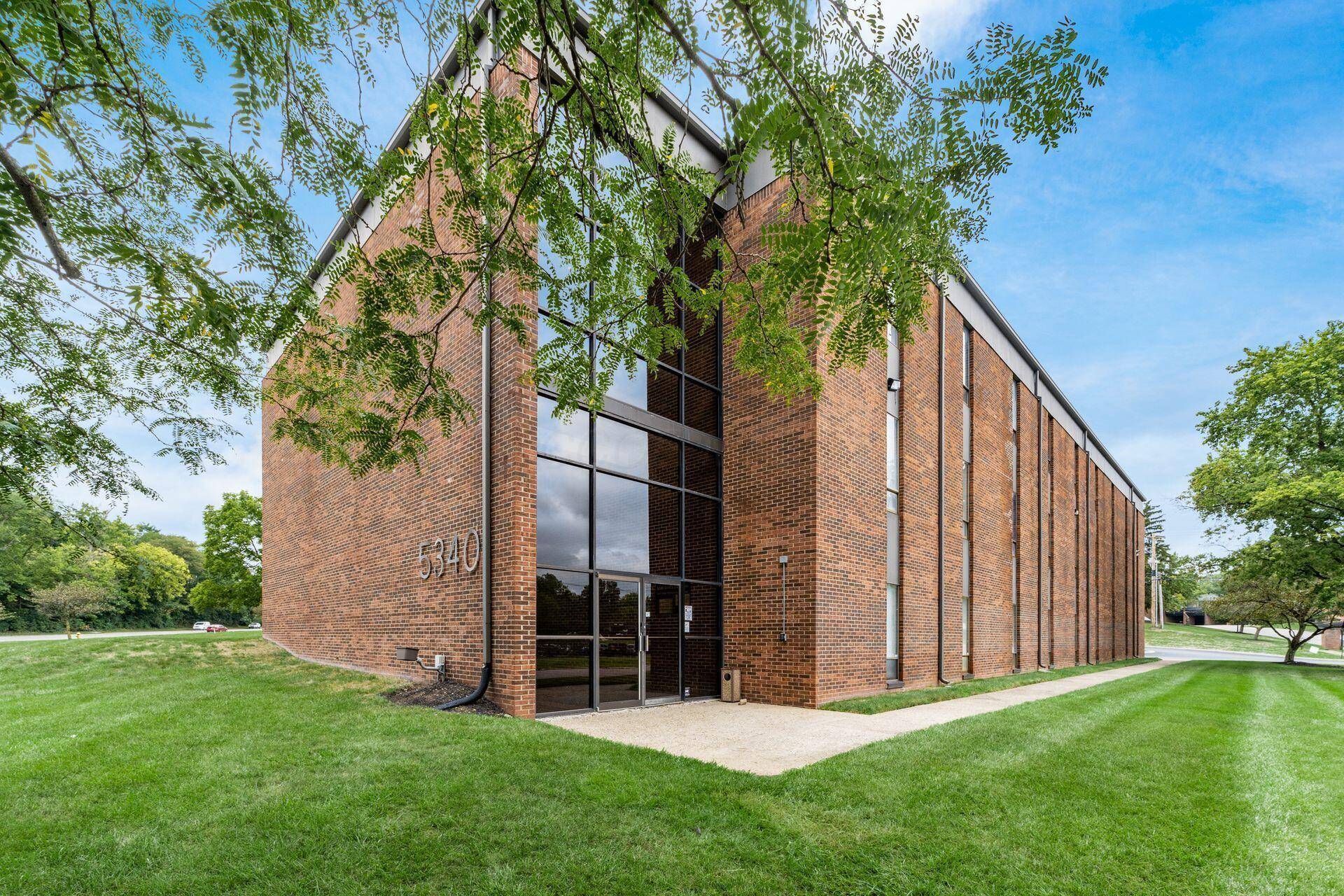 Columbus, OH 43213,5340 E Main Street #211