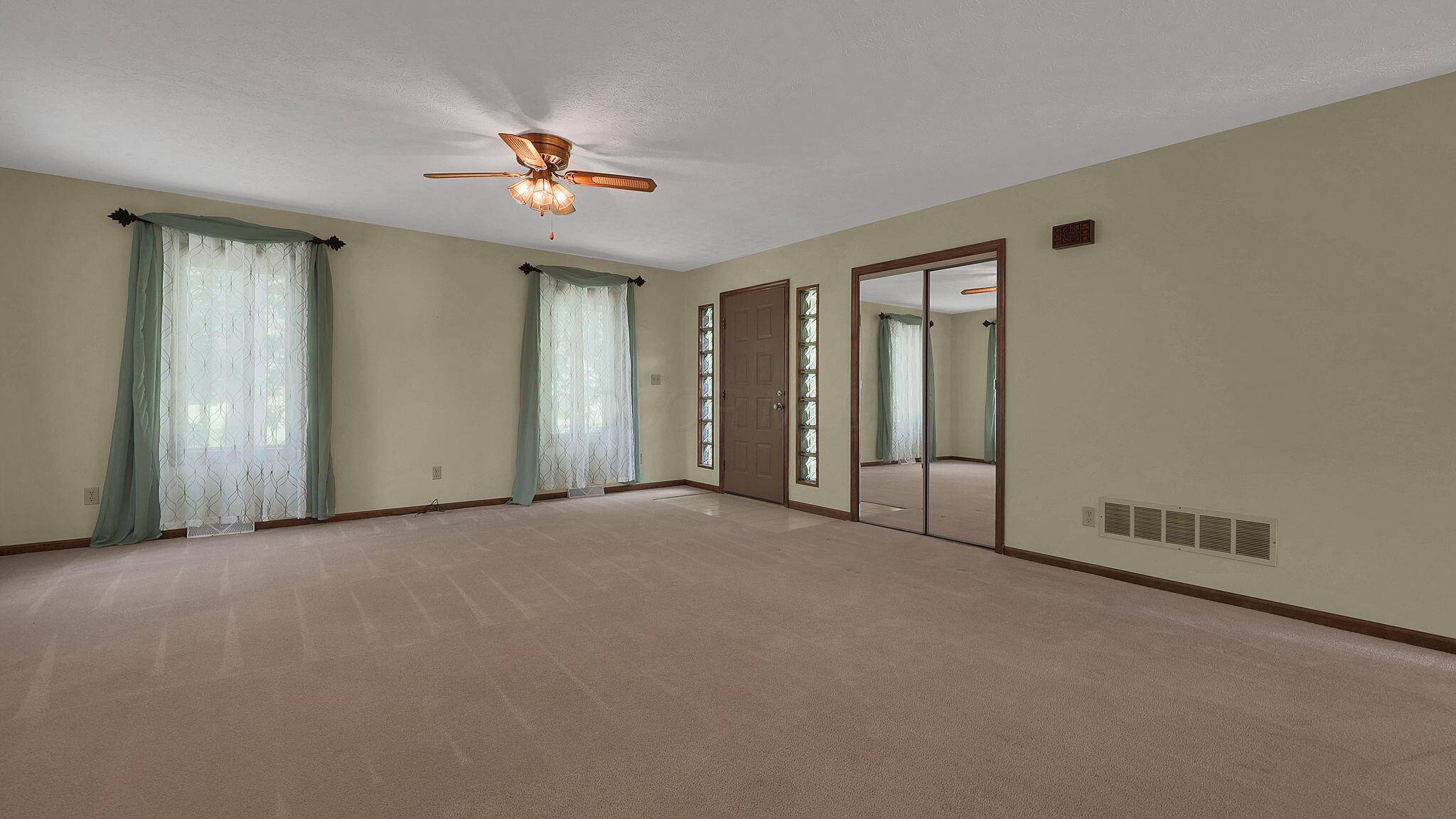Galena, OH 43021,9200 Knoll Drive