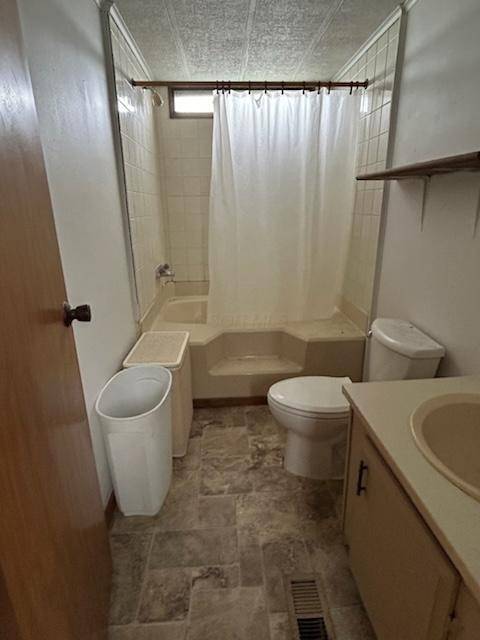 Lancaster, OH 43130,2445 Columbus Lancaster Road #Lot 408 Walnut St
