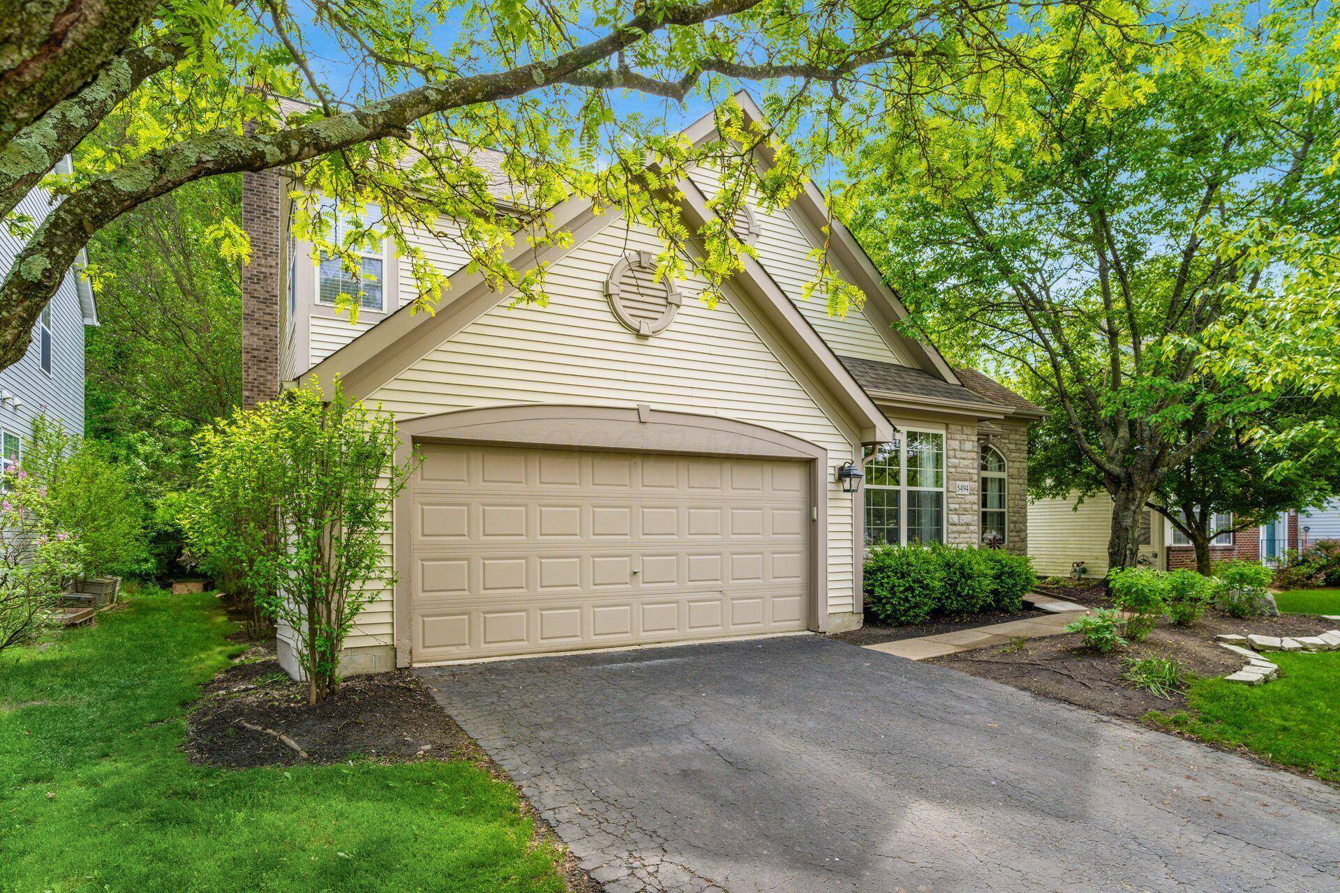 Westerville, OH 43081,5494 Bullfinch Drive