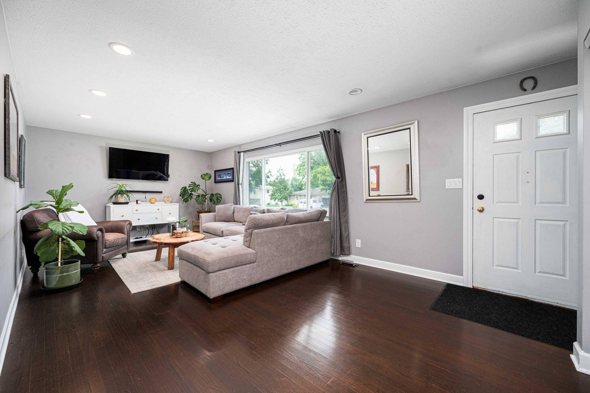 Columbus, OH 43230,252 Saint Johns Court