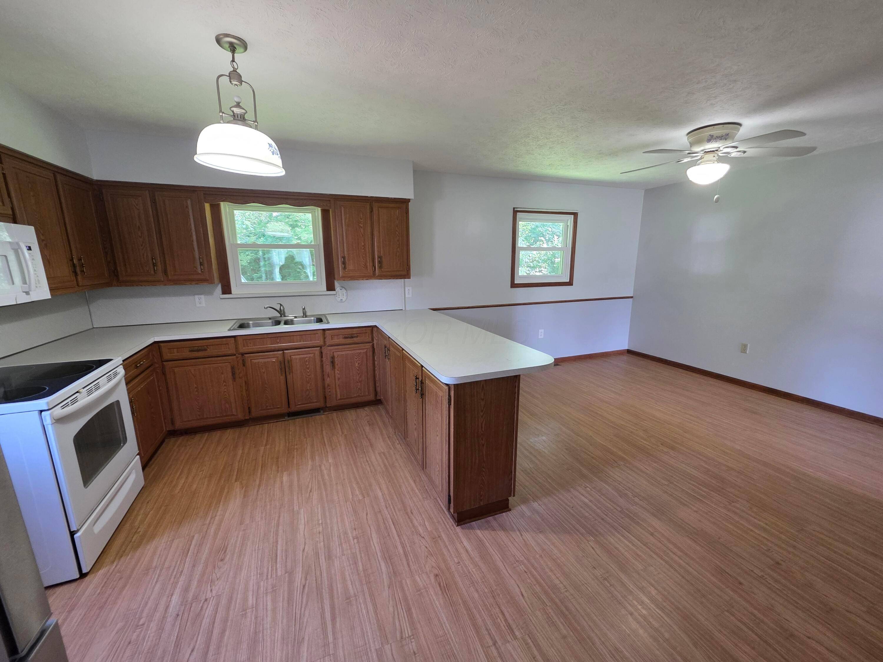 Edison, OH 43320,4043 Township Road 246