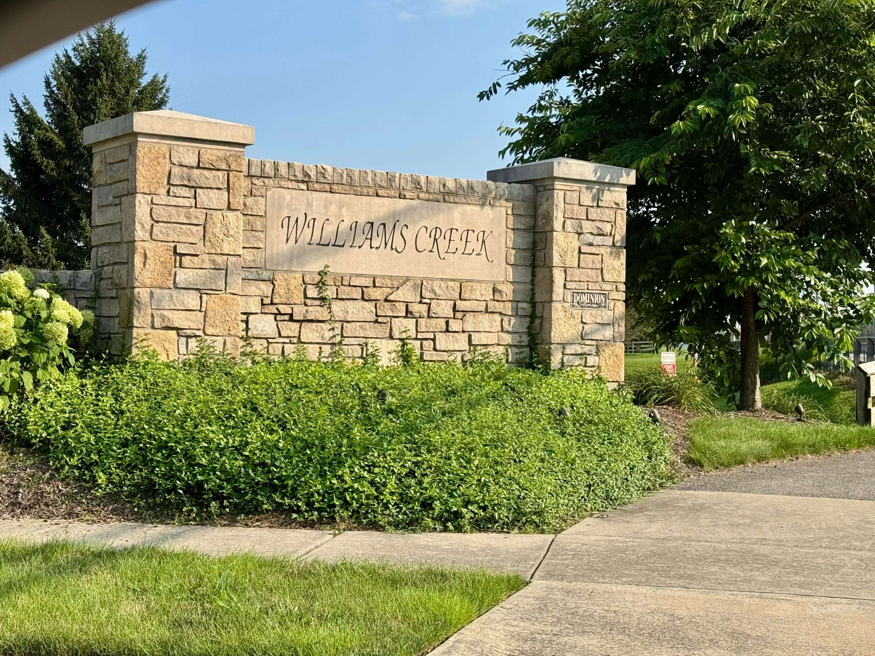 Columbus, OH 43207,2587 Winningwillow Drive