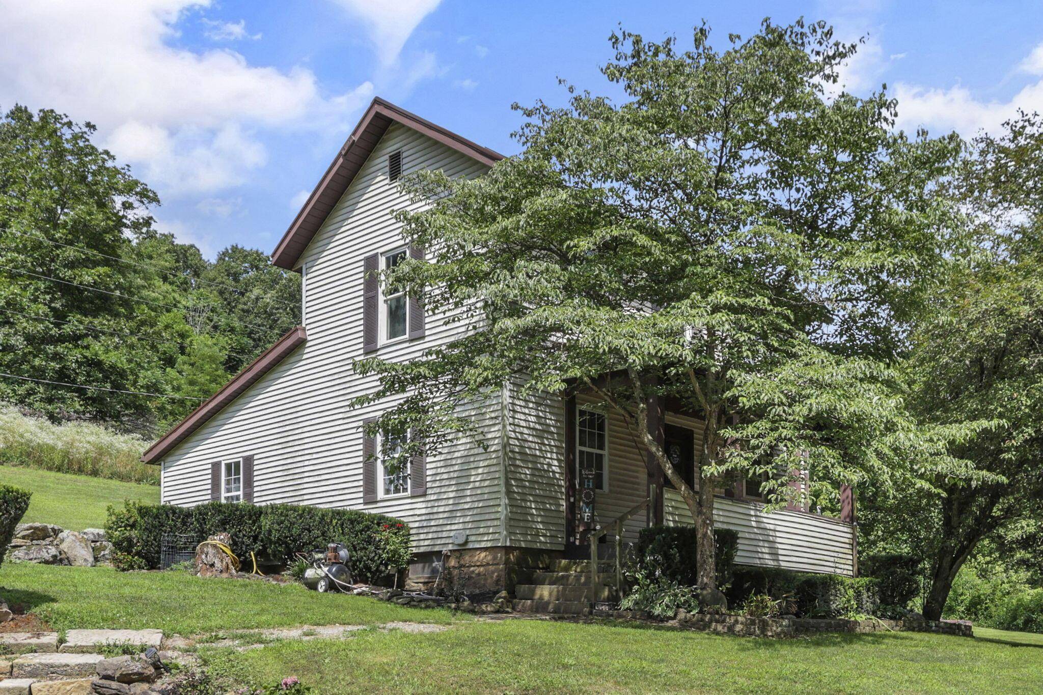 Newcomerstown, OH 43832,58934 Township Road 248