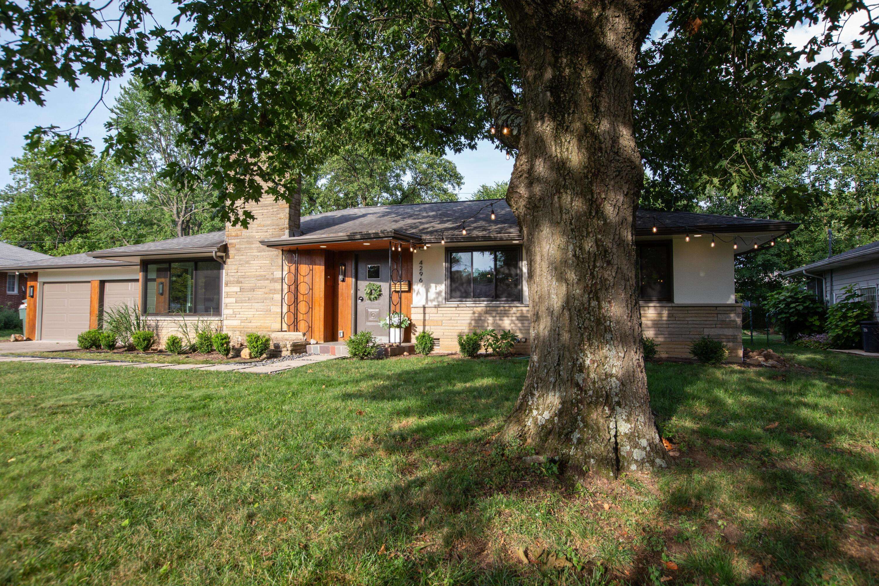 Columbus, OH 43214,4296 Lawnview Drive