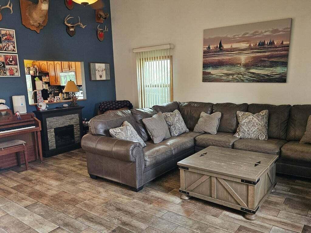 Huntsville, OH 43324,6822 Watercraft Drive