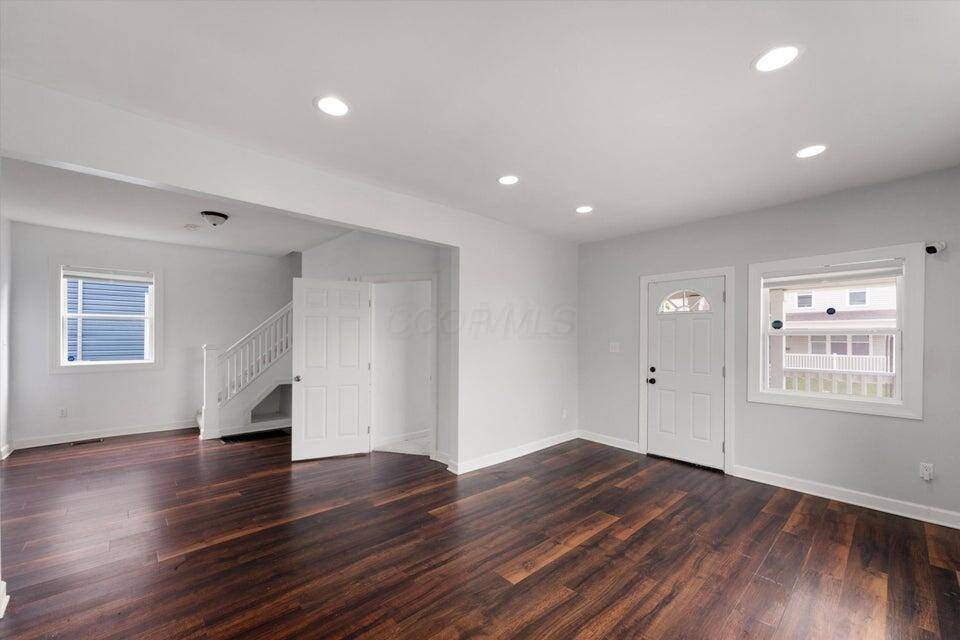 Columbus, OH 43207,94 E Woodrow Avenue