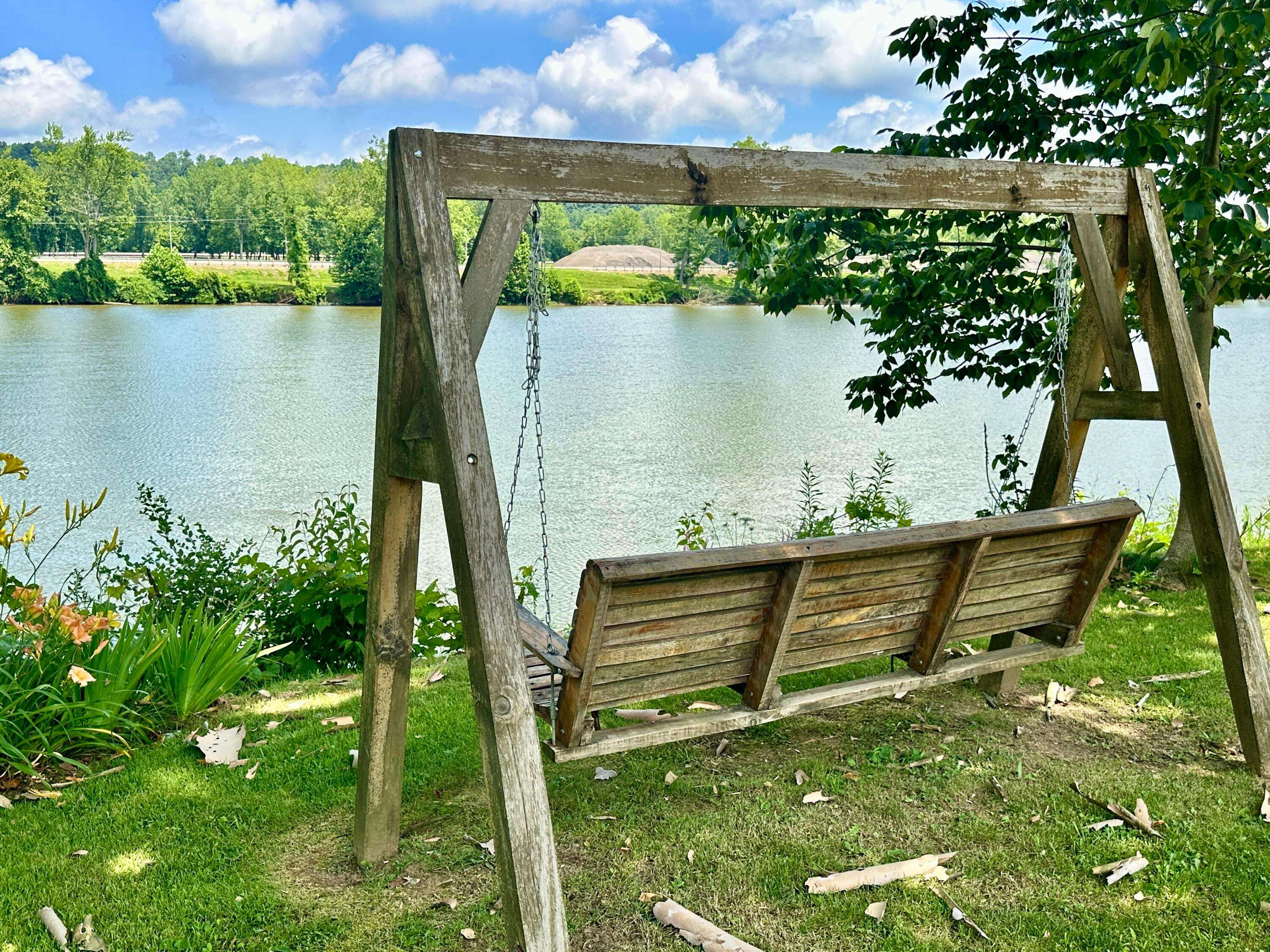 Philo, OH 43771,4145 Old River Road