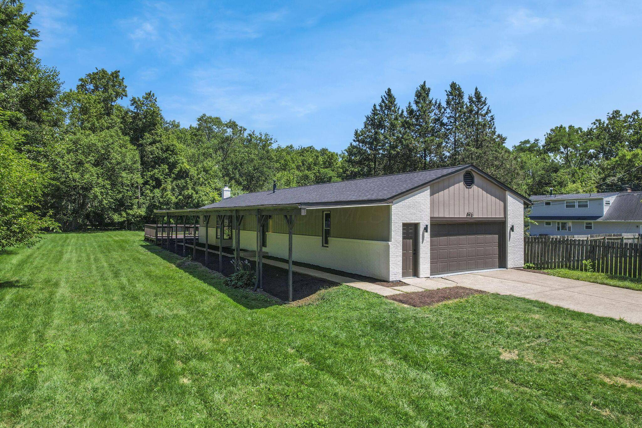 Westerville, OH 43081,476 S State Street