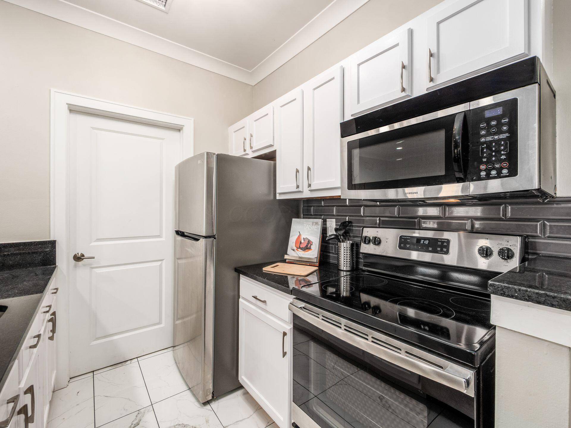 Columbus, OH 43215,37 Buttles Avenue #D