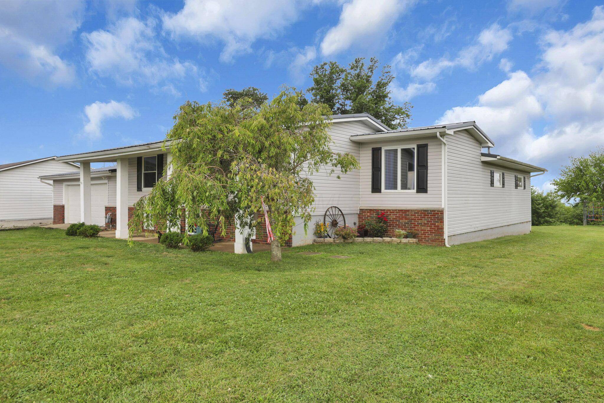 Ashville, OH 43103,17381 Ringgold Northern Road