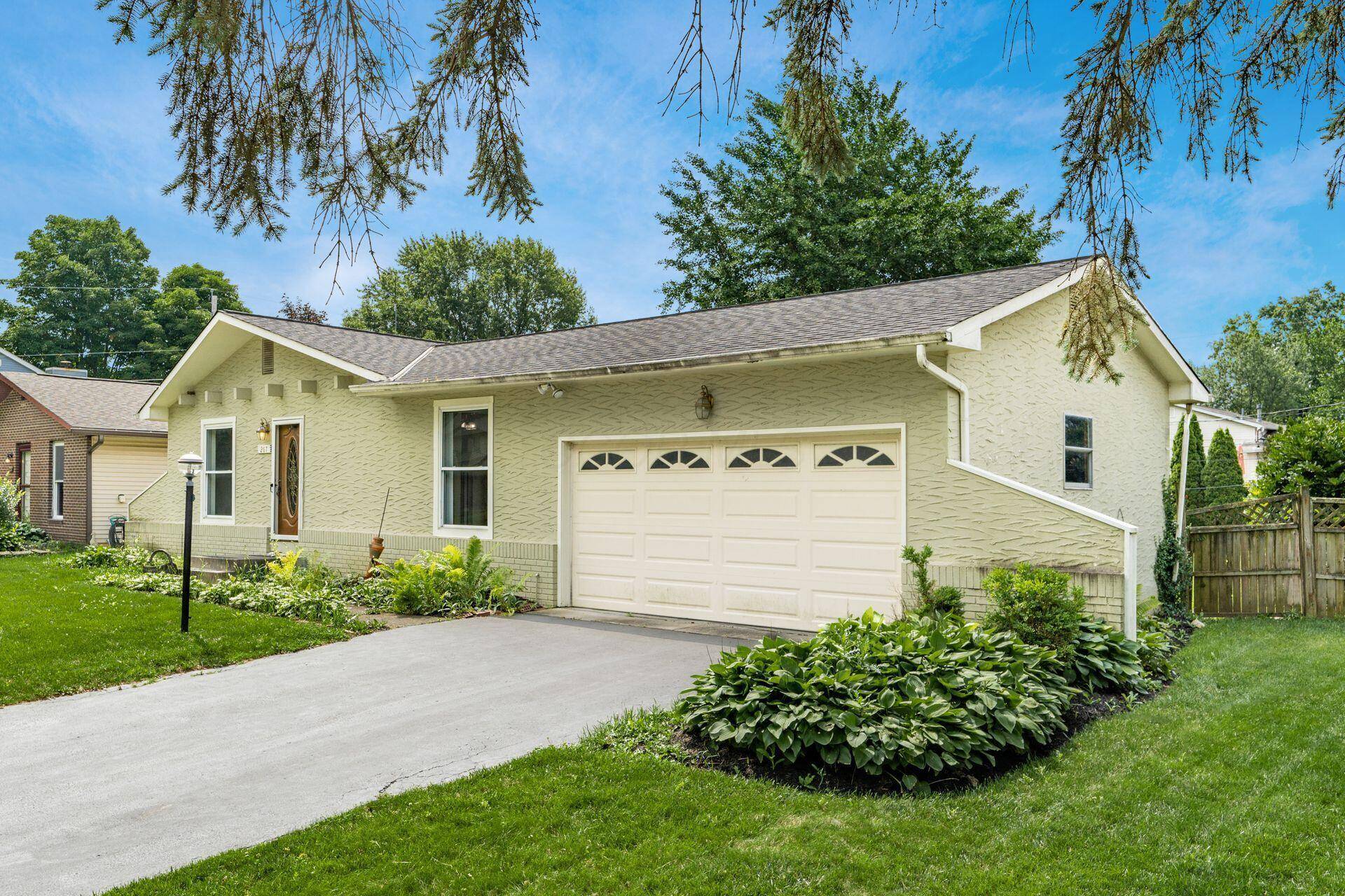 Columbus, OH 43230,267 Rugby Lane