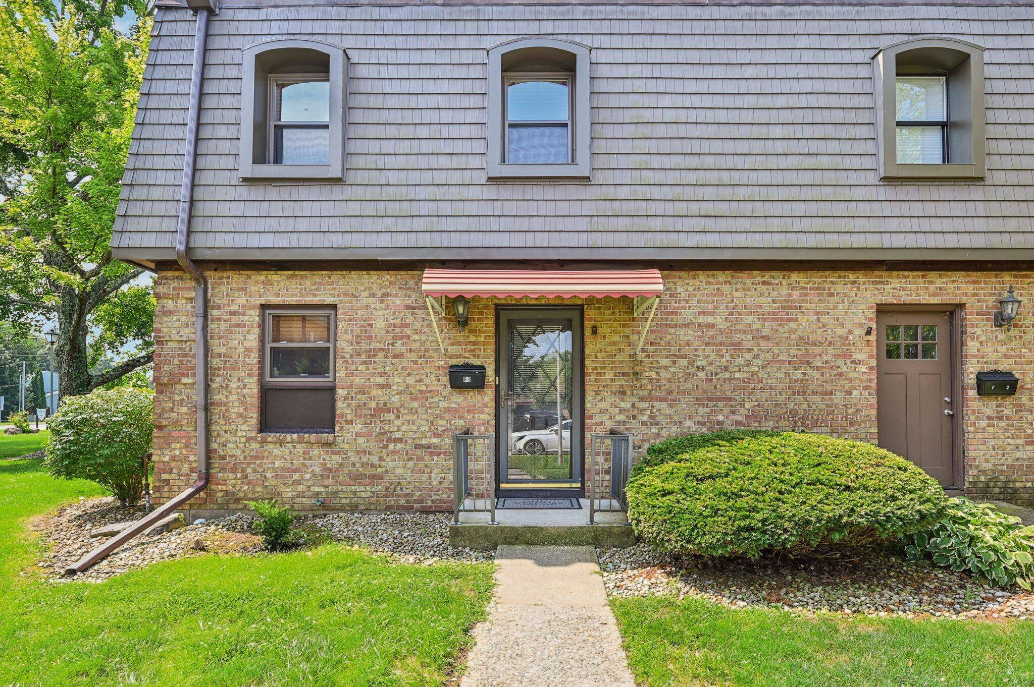 Newark, OH 43055,625 Country Club Drive #F1