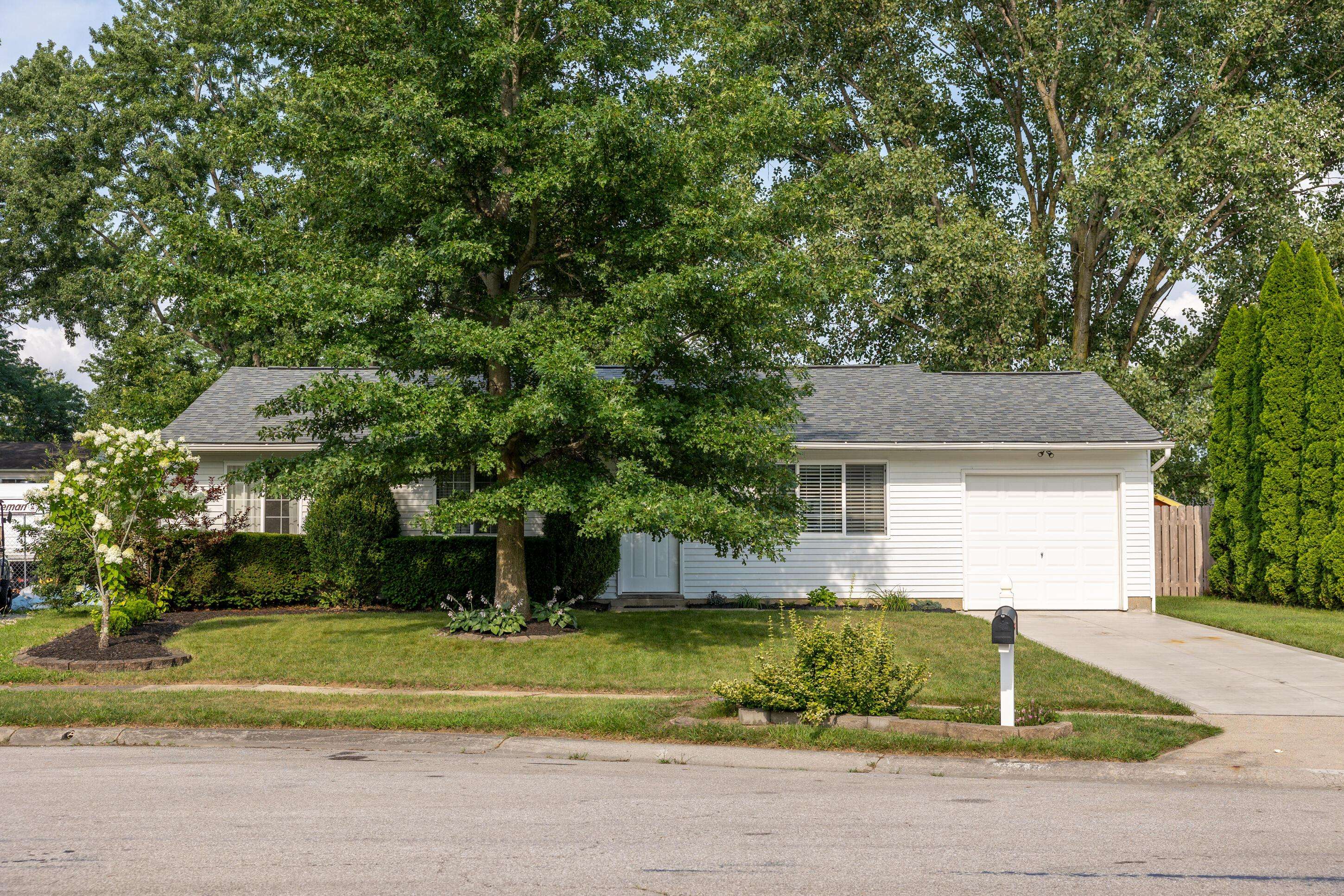 Galloway, OH 43119,878 Candy Lane