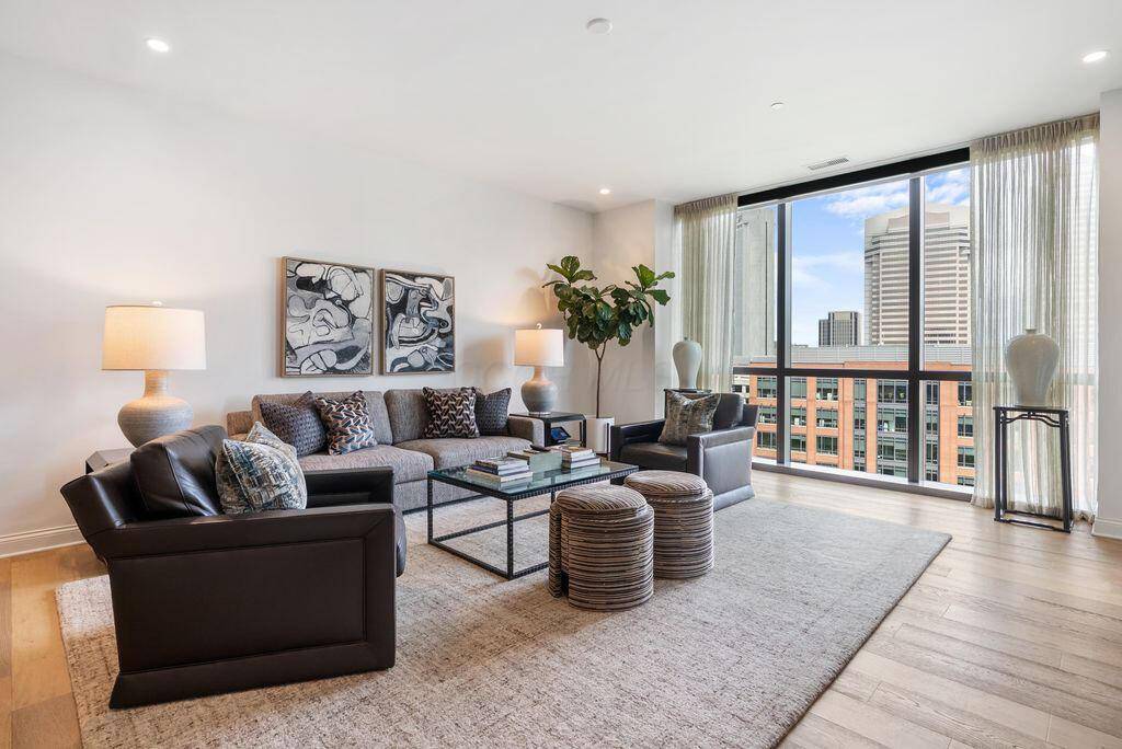 Columbus, OH 43215,225 John H McConnell Boulevard #905