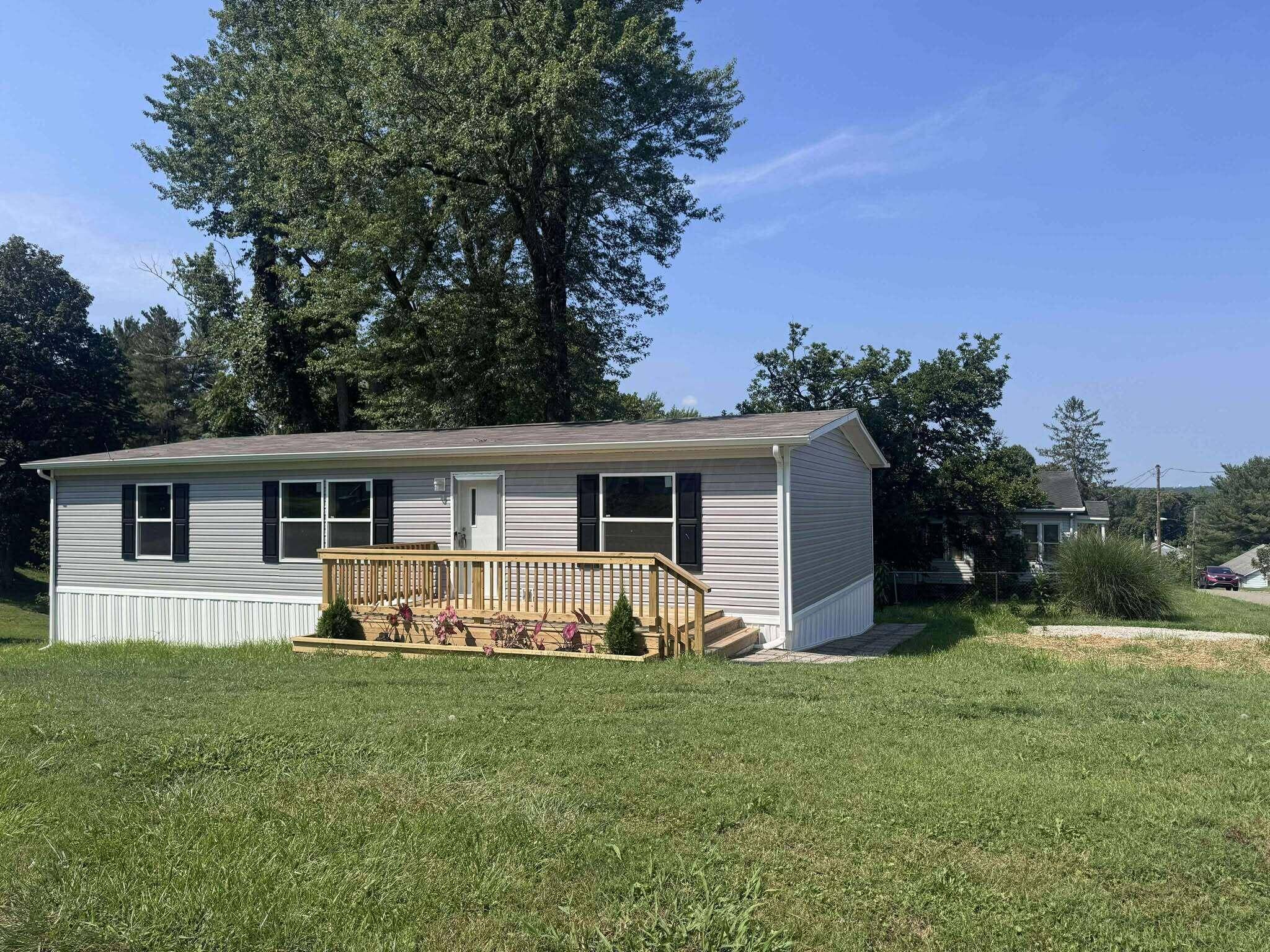 Mcconnelsville, OH 43756,1096 N Kennebec Avenue