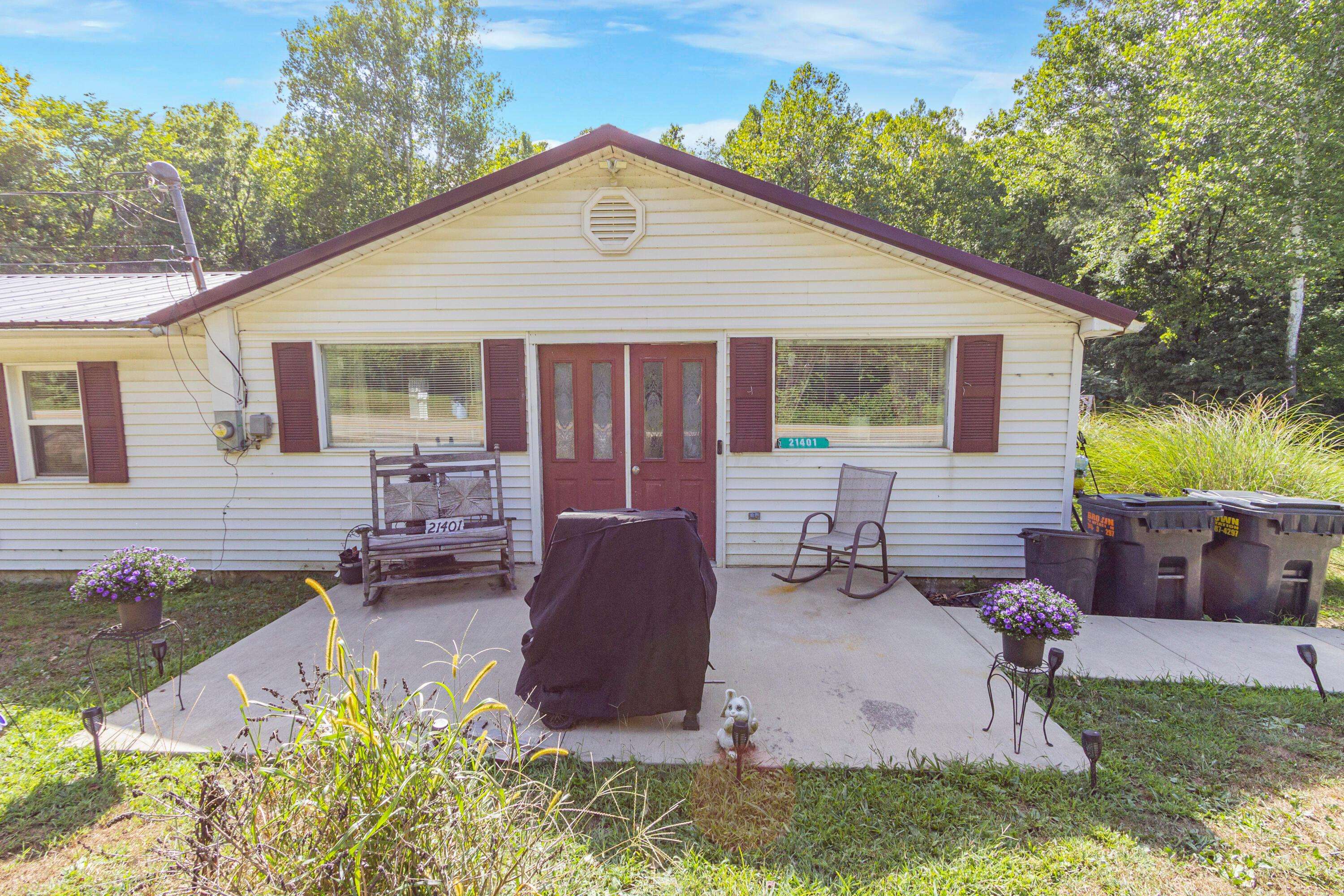 Laurelville, OH 43135,21401 State Route 327